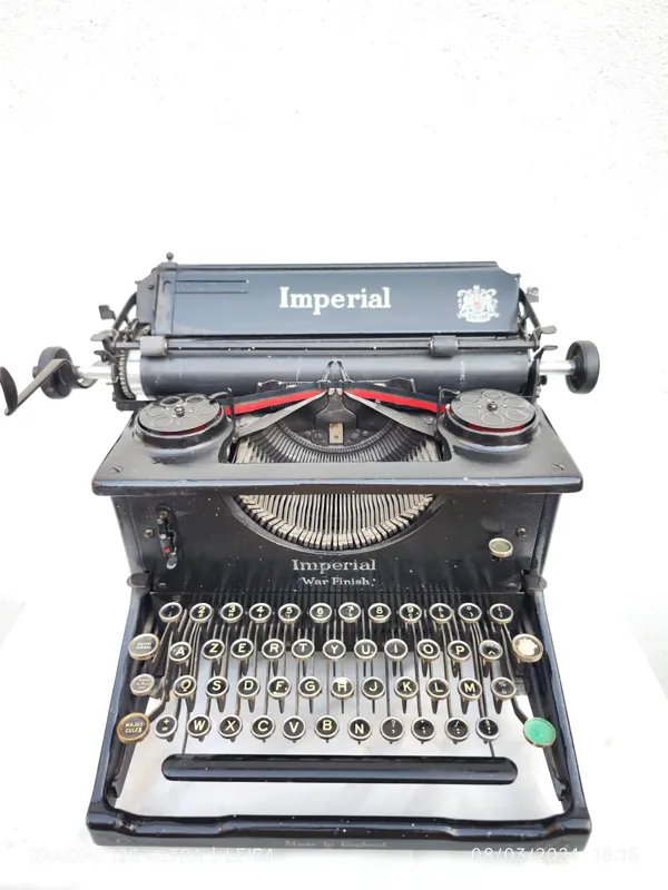 ماشین تایپ امپریال قدیمی و آنتیک