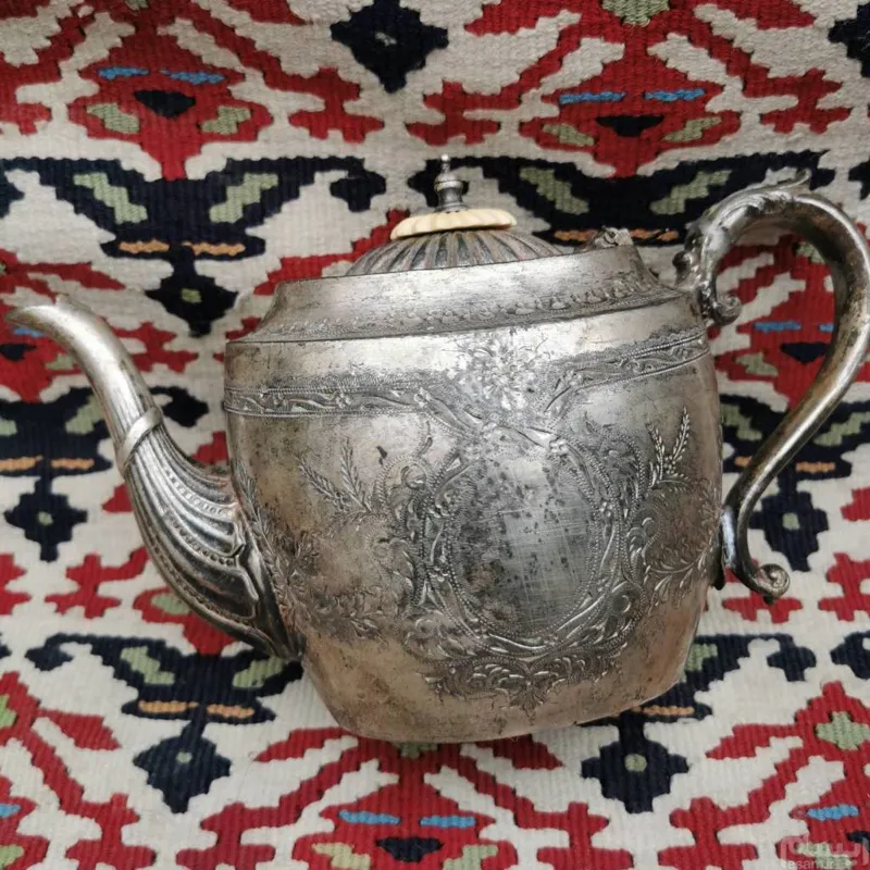 قوری نوربلین اصالت دار دسته شکسته