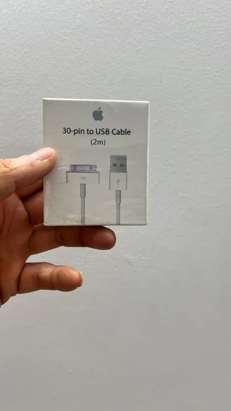 کابل 30pin-to-usb اکبند