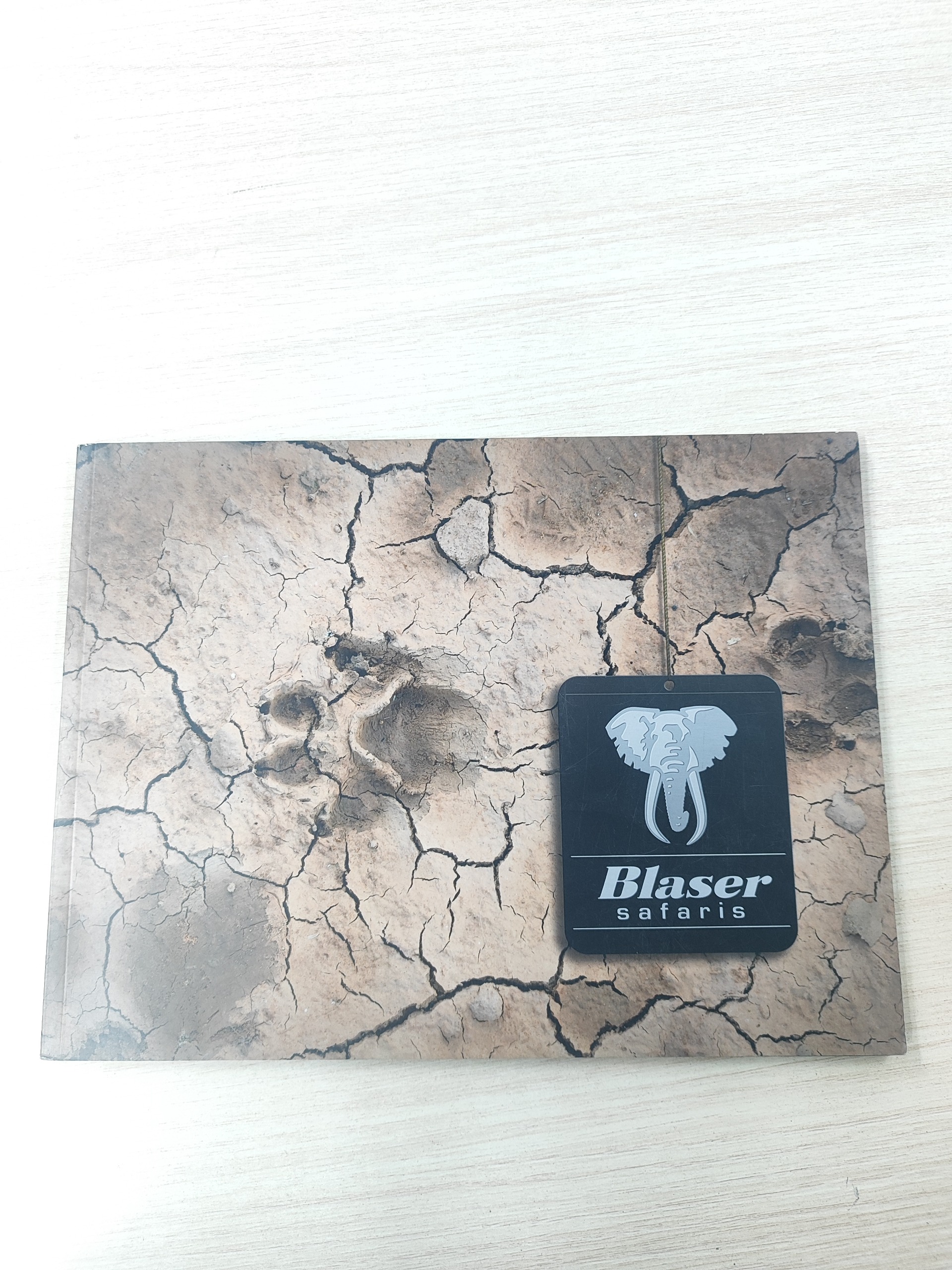 Blaser Safaris | کاتالوگ سافاری و اکسپدیشن