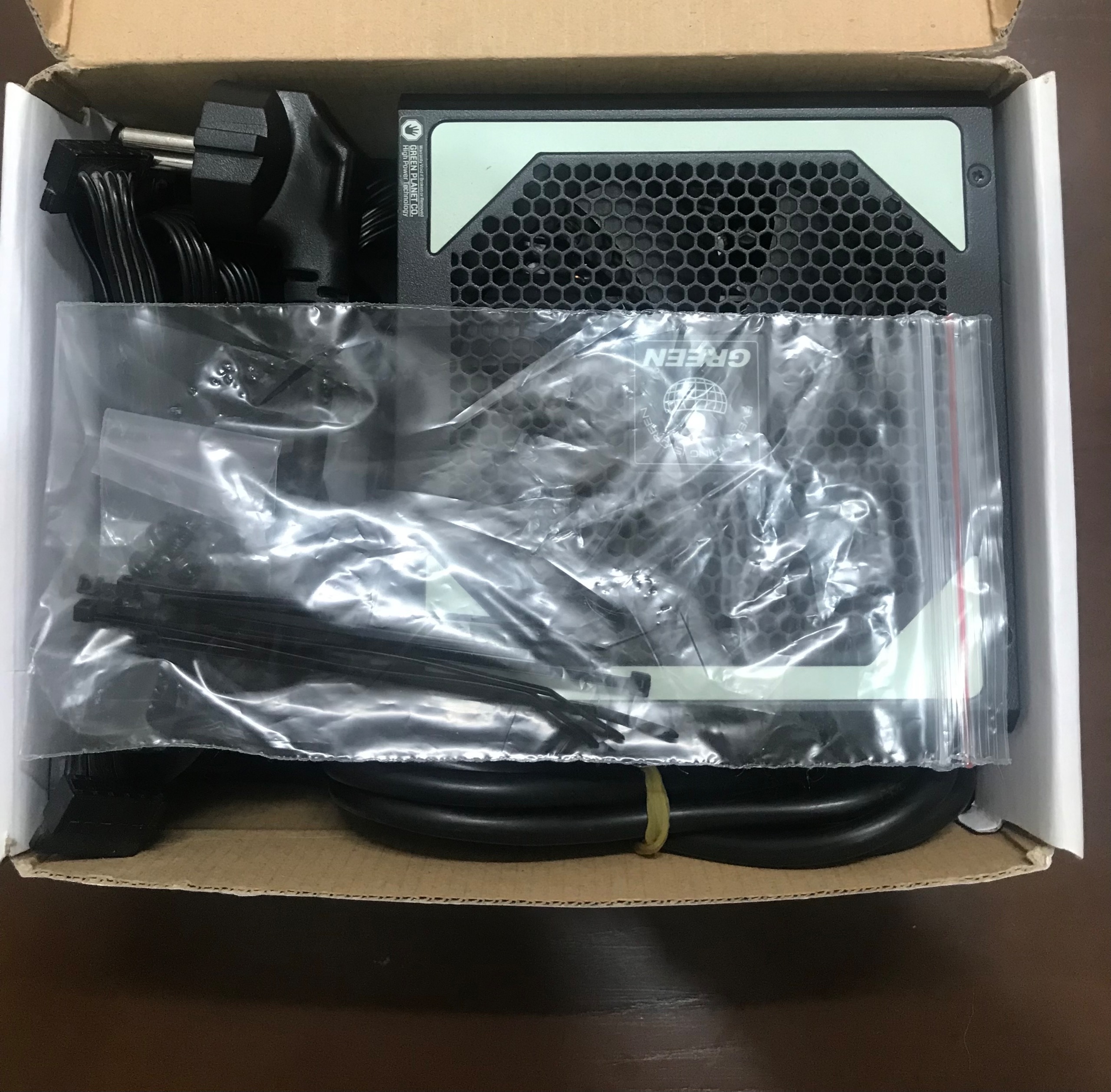 پاور 580 وات گرین GP580-EUD