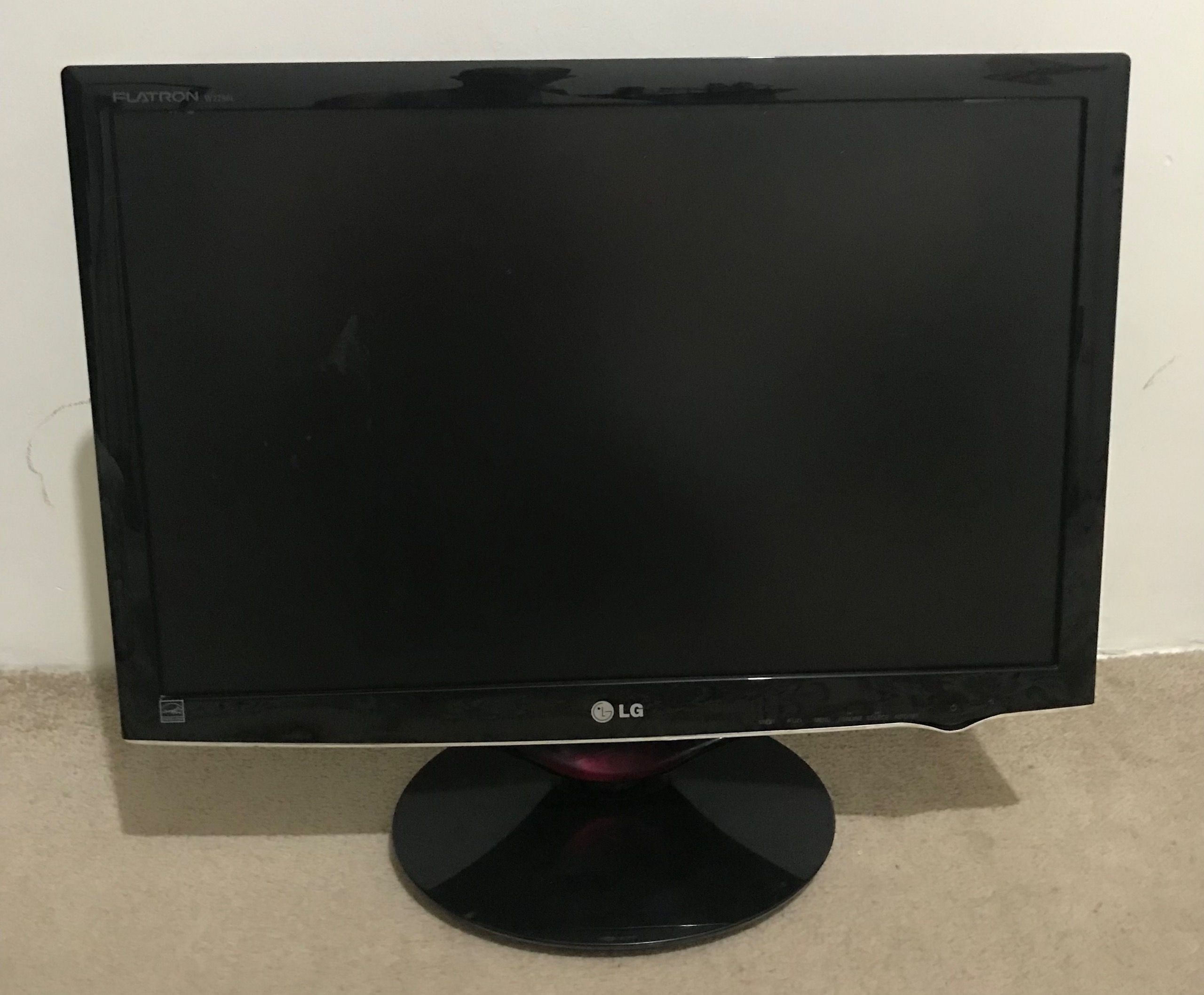 مانیتور 22 اینچ LG