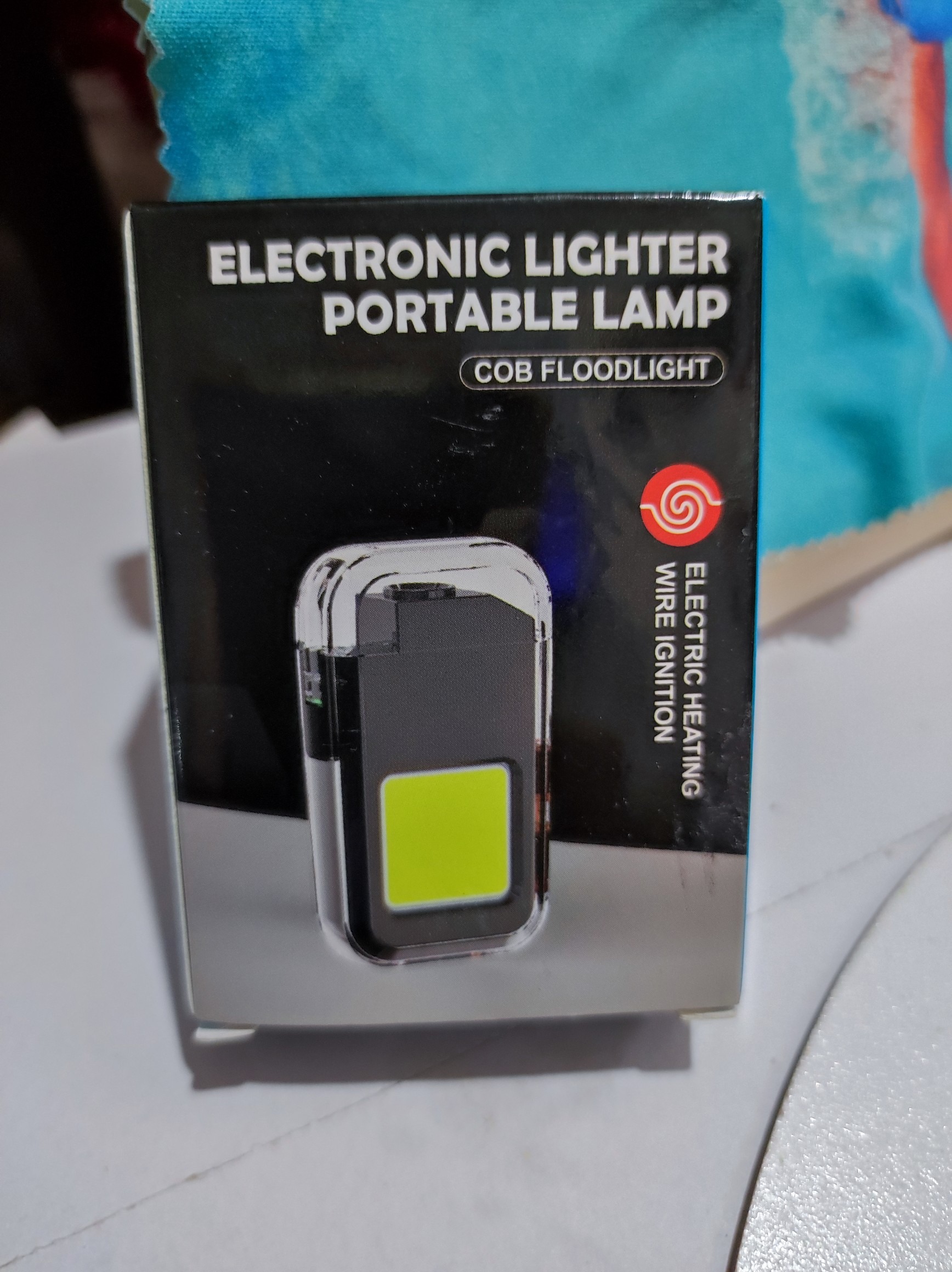 چراغ قوه و فندک شارژی