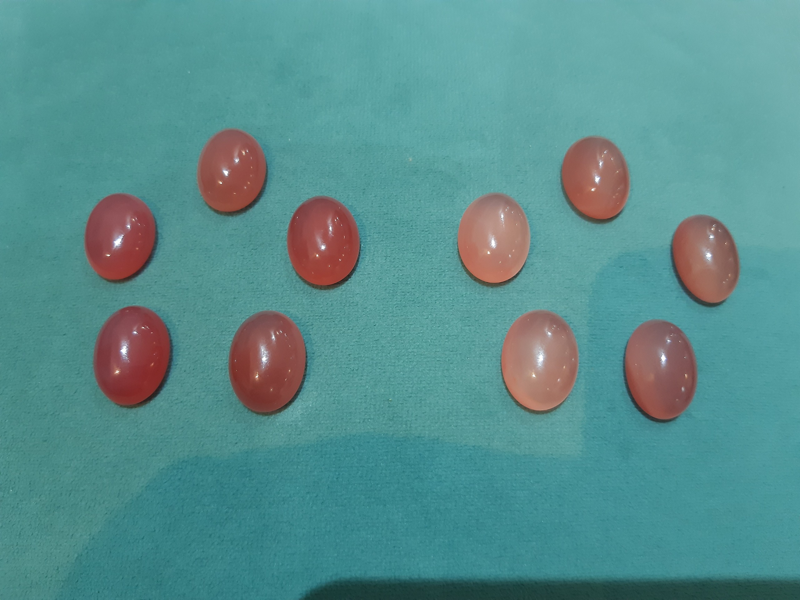 نگین عقیق بسیار زیبا . قیمت یکعدد