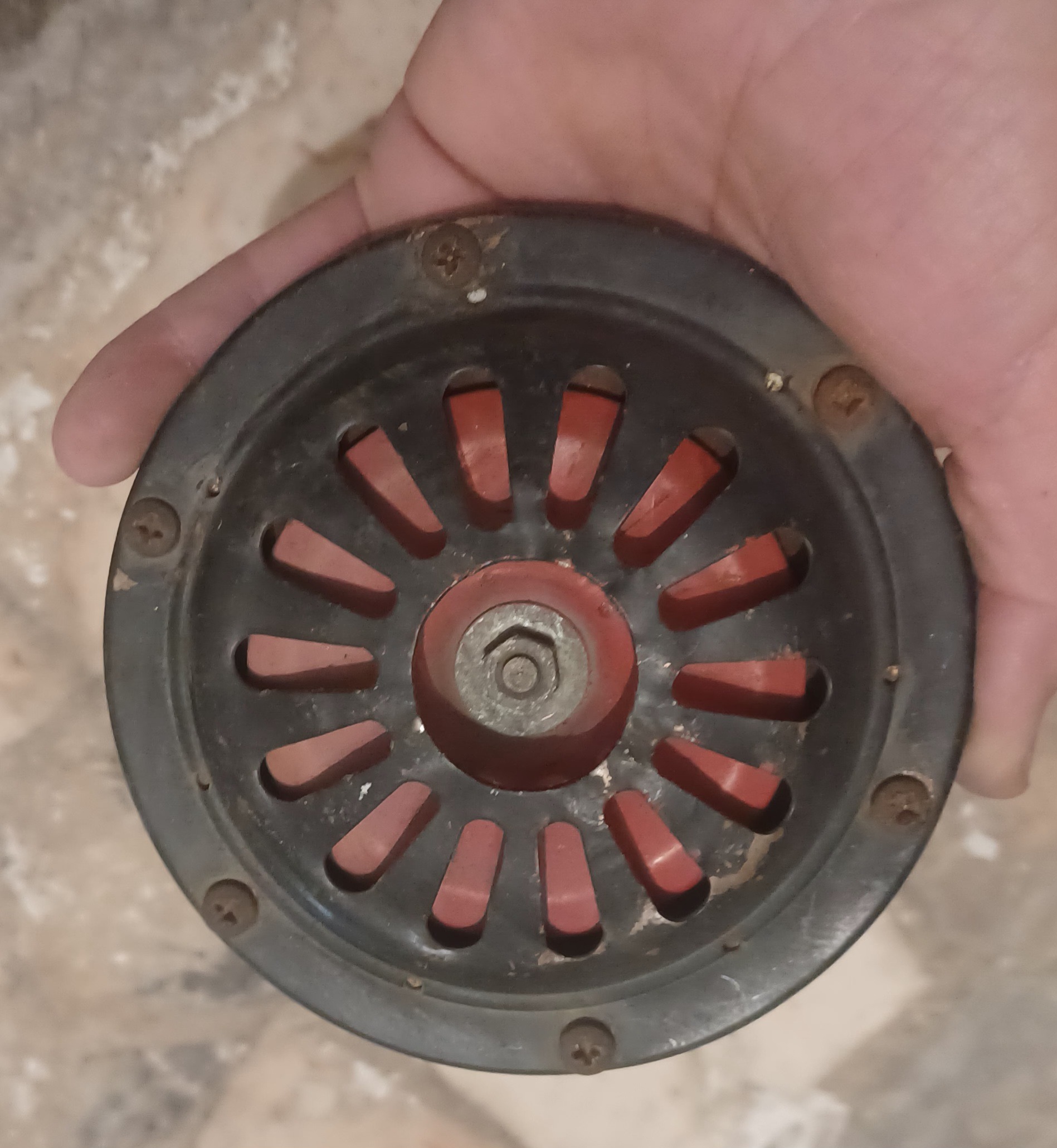 بوق بنز و احتمالا پیکان