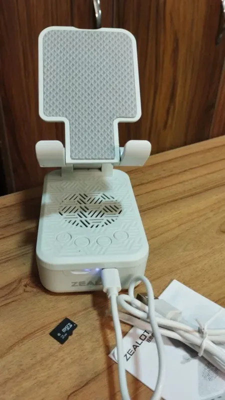 اسپیکر با پایه نگهدارنده گوشی ،زیلوت
