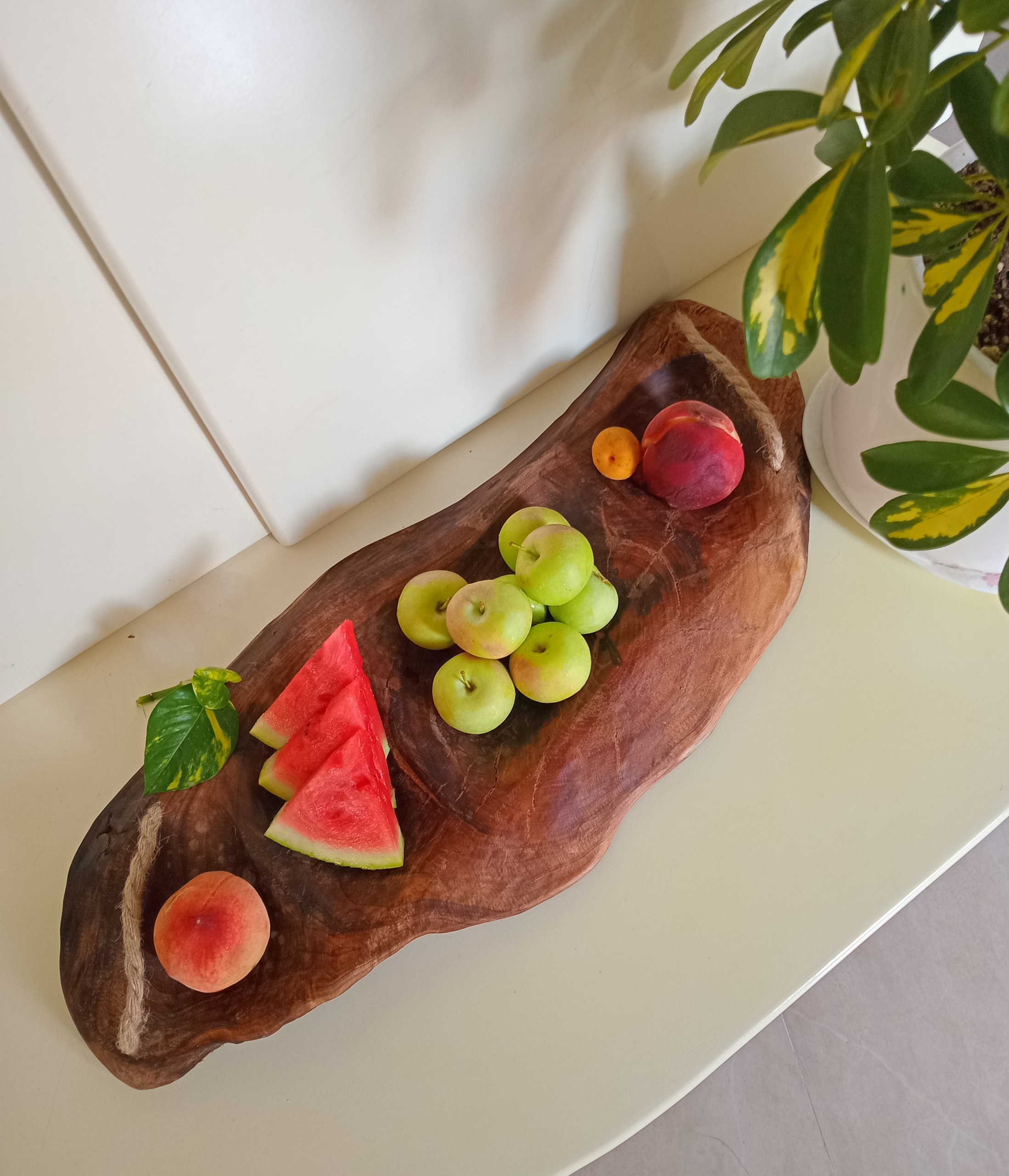 اردوخوری روستیک خاص با چوب گردو