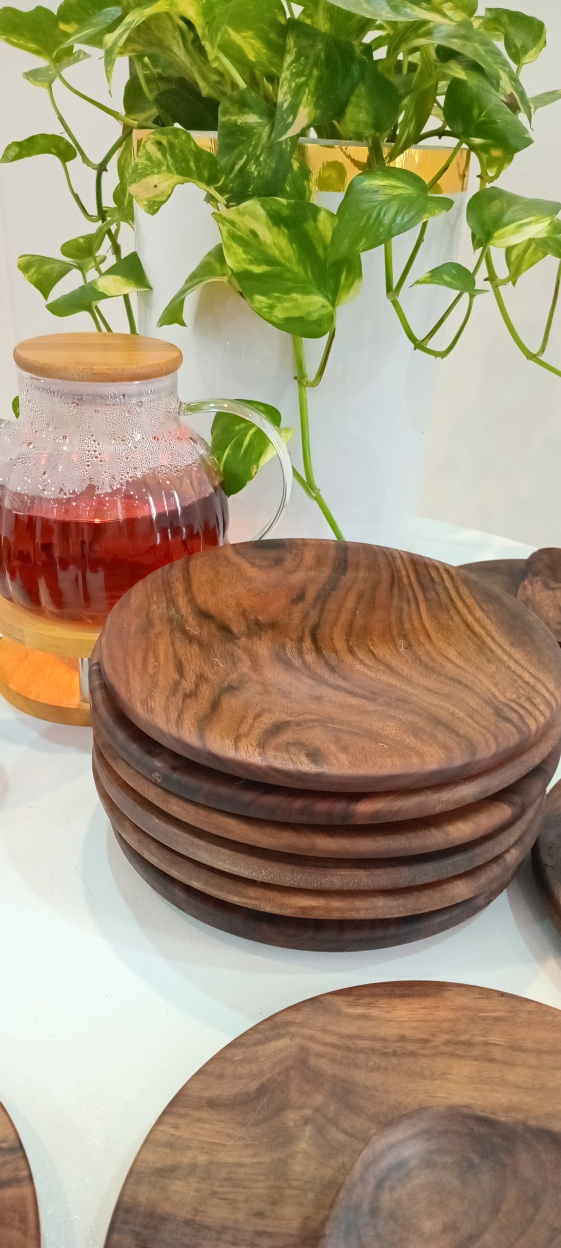 6 کاسه  و 6 پیشدستی چوبی جنس چوب گردو