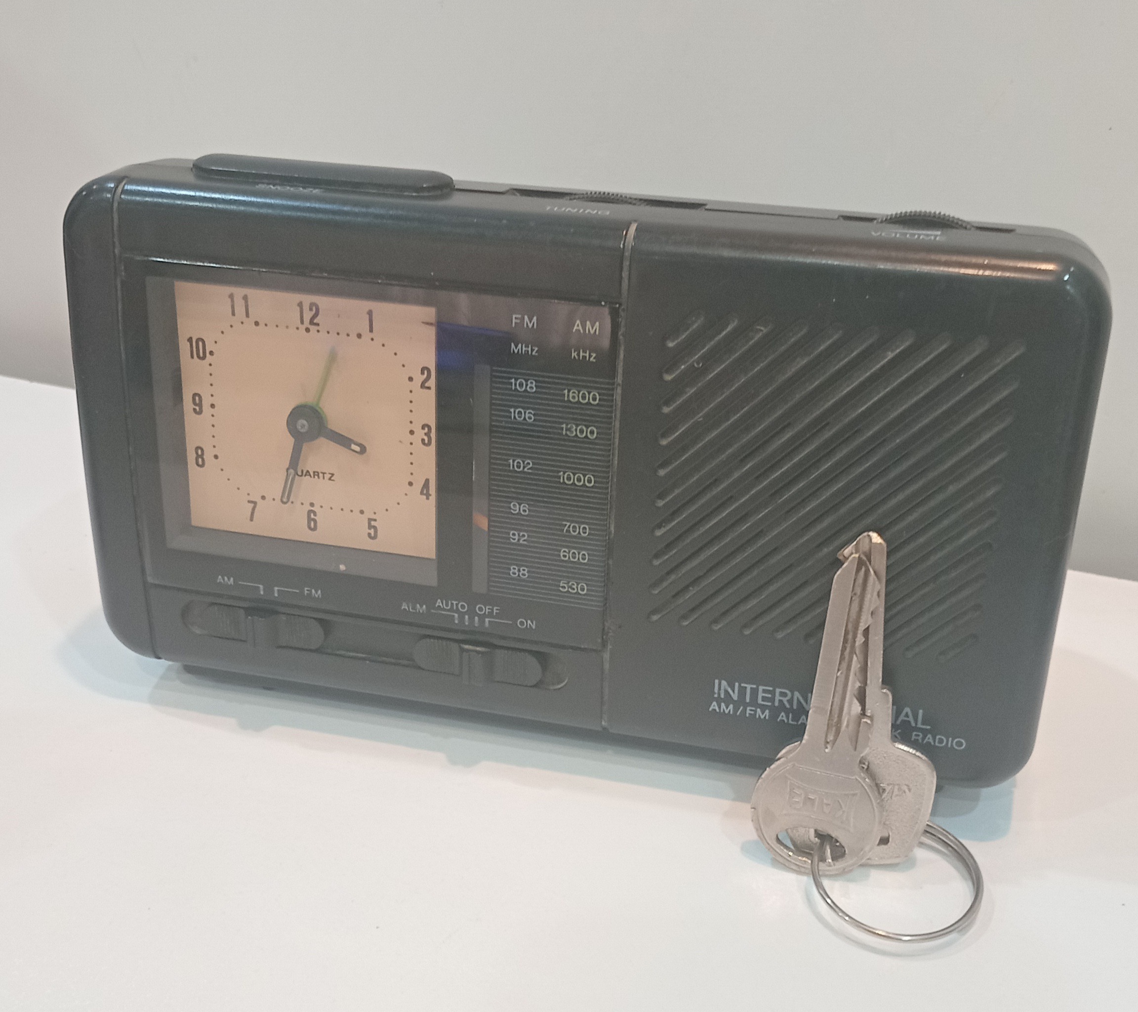 رادیو ساعت دار ژاپنی کلکسیونی ارزشمند عتیقه