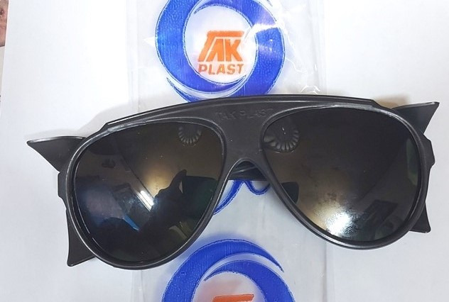 عینک جوشکاری سبک با لایه بغل چشمی تک پلاست