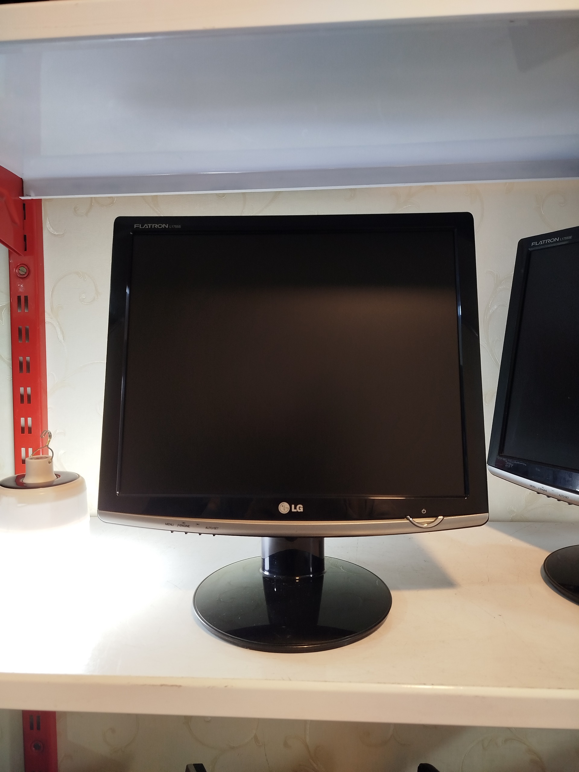 مانیتور 17 اینچ LG مدل L1755s