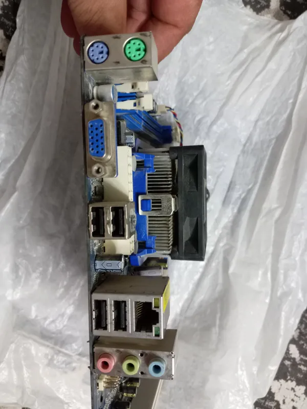 مادربورد ازراک و CPU AMD وفن اورجینال
