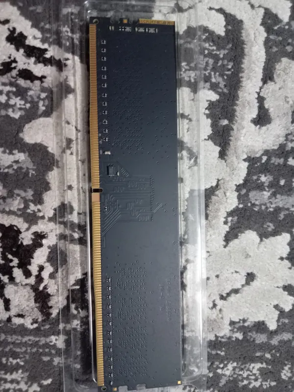 رم 4 گیگ سوزوکی ddr4 باس 2400