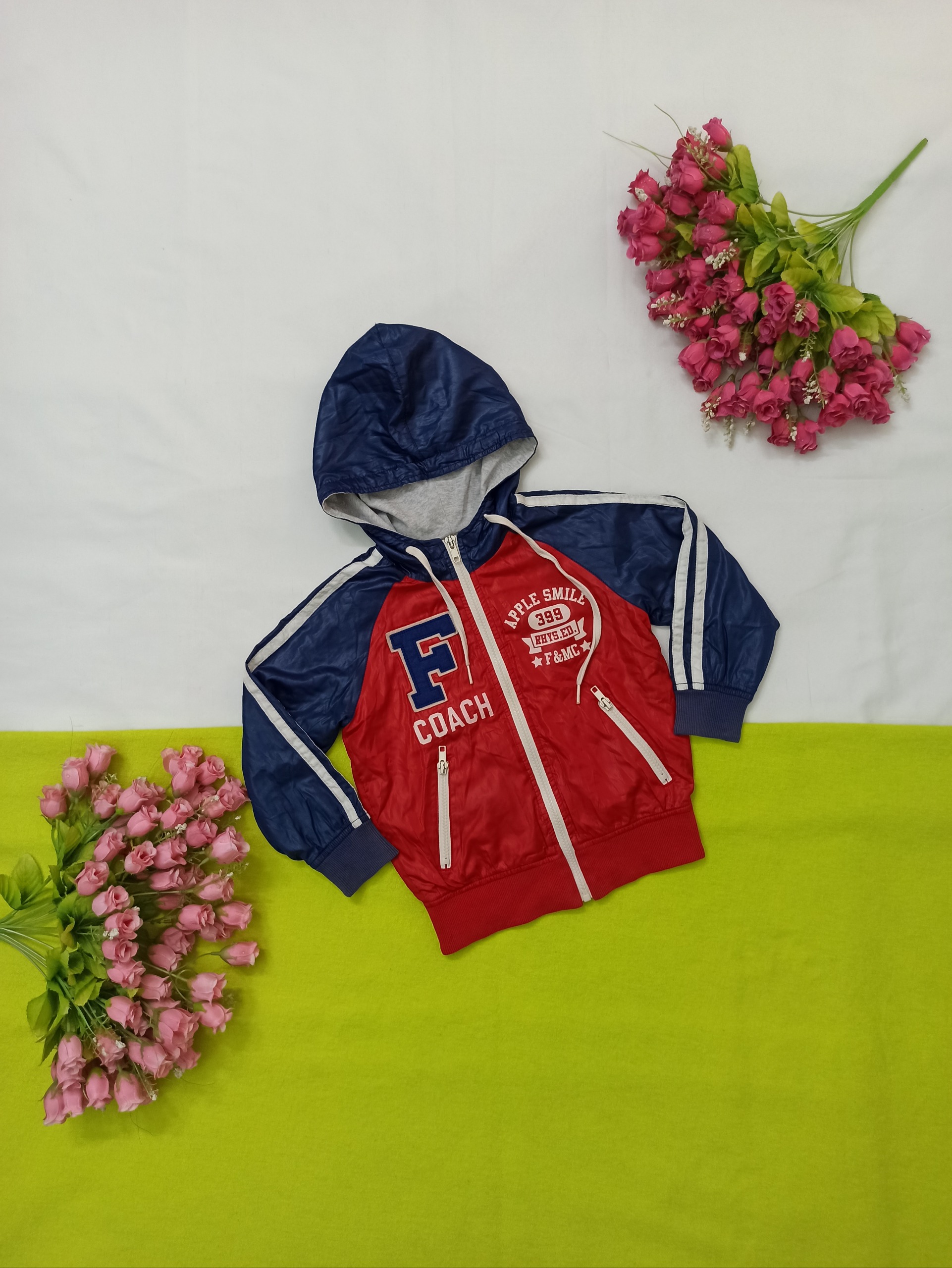 سوییشرت بادگیر خارجی