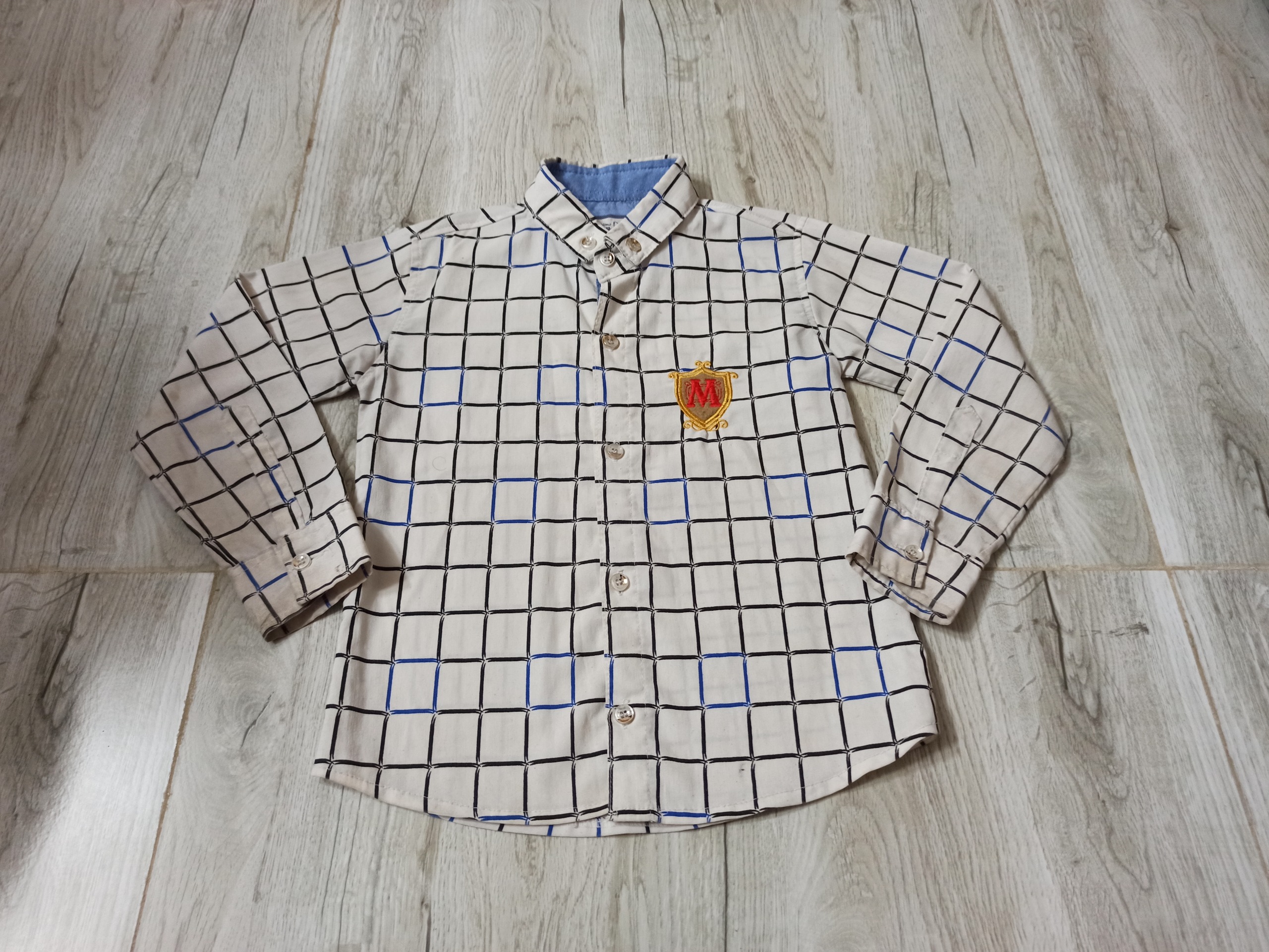 پیراهن سفید چهارخانه