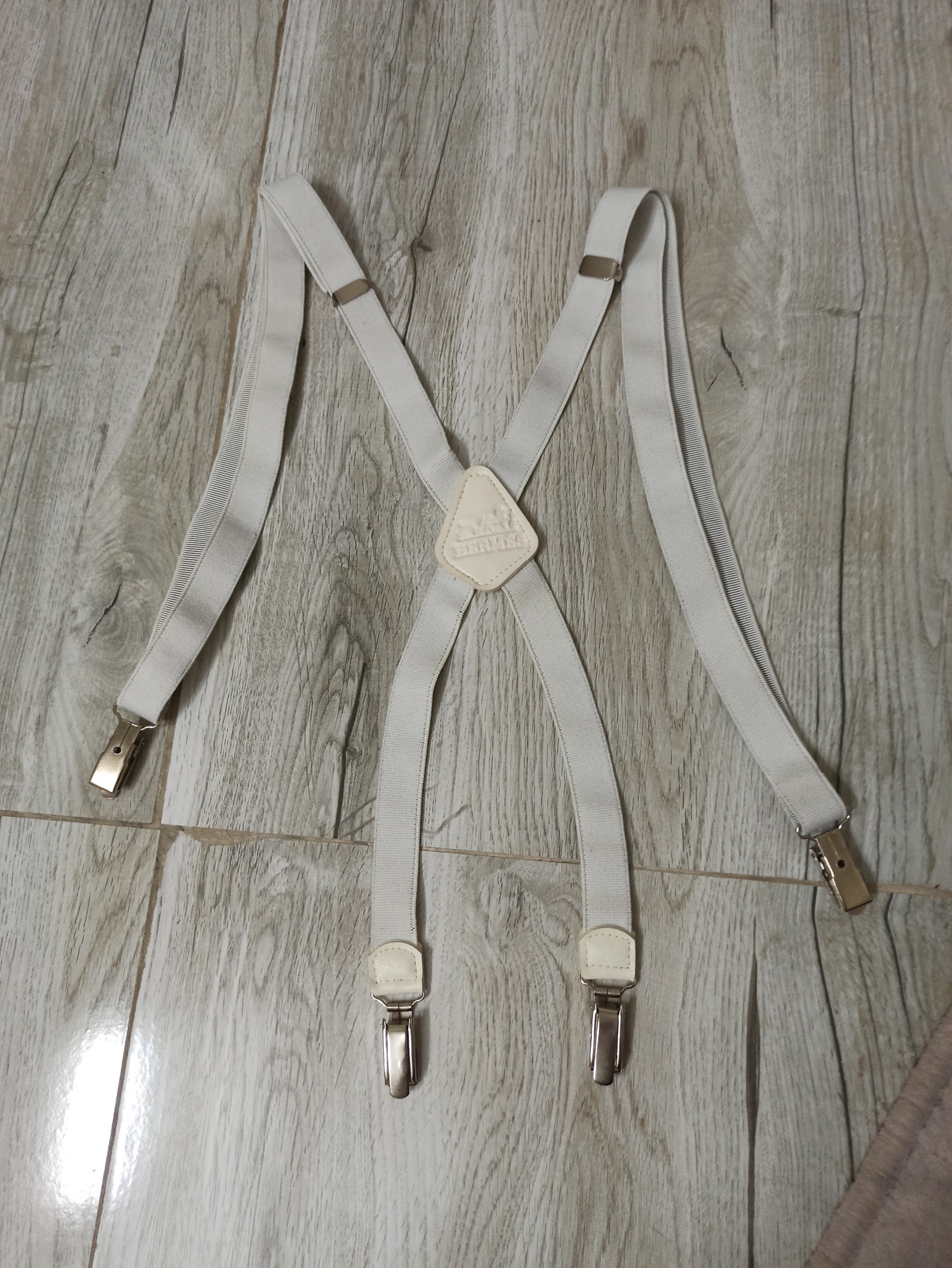 ساسبند مردانه سفید