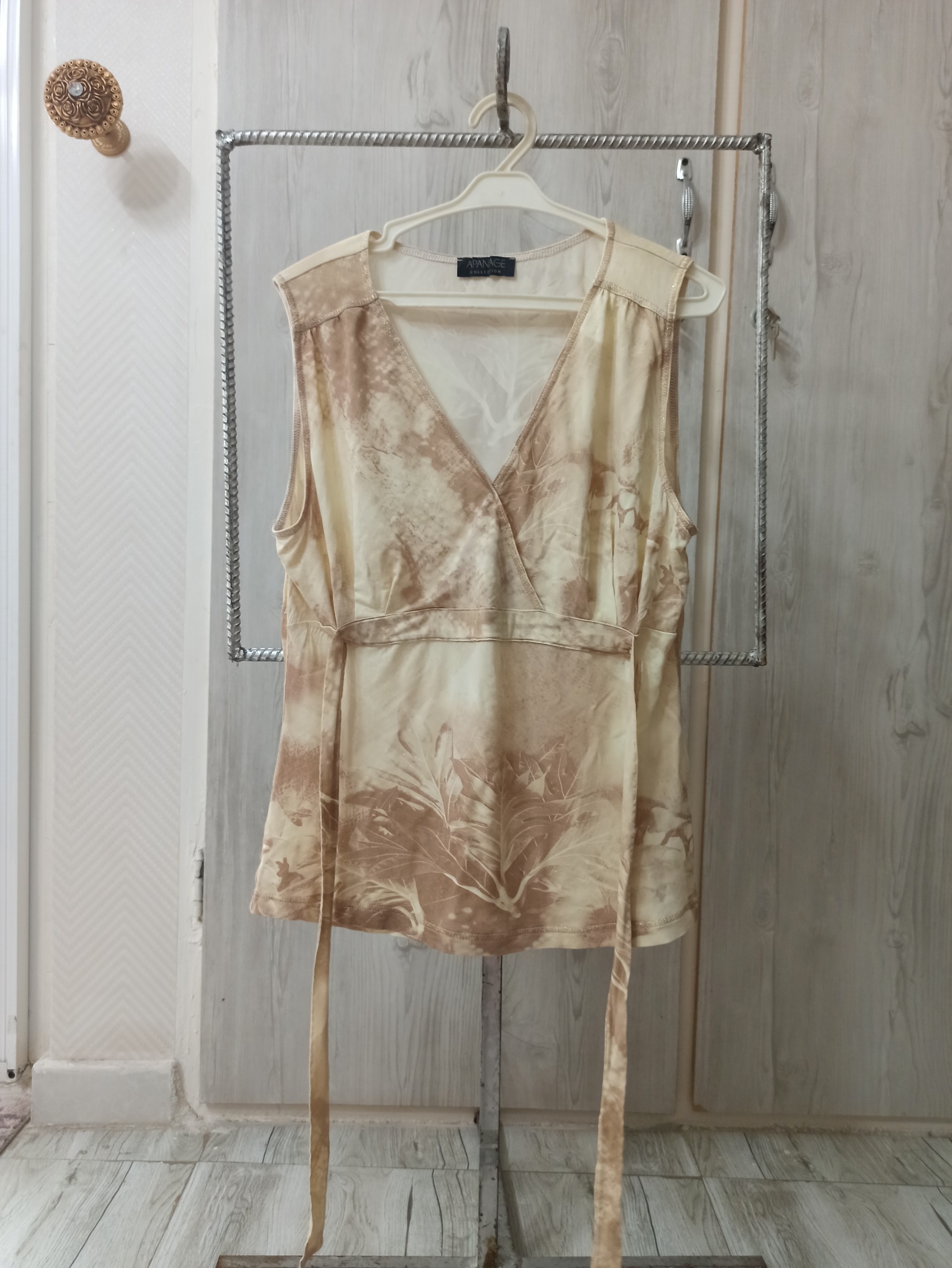 تاپ خارجی زنانه