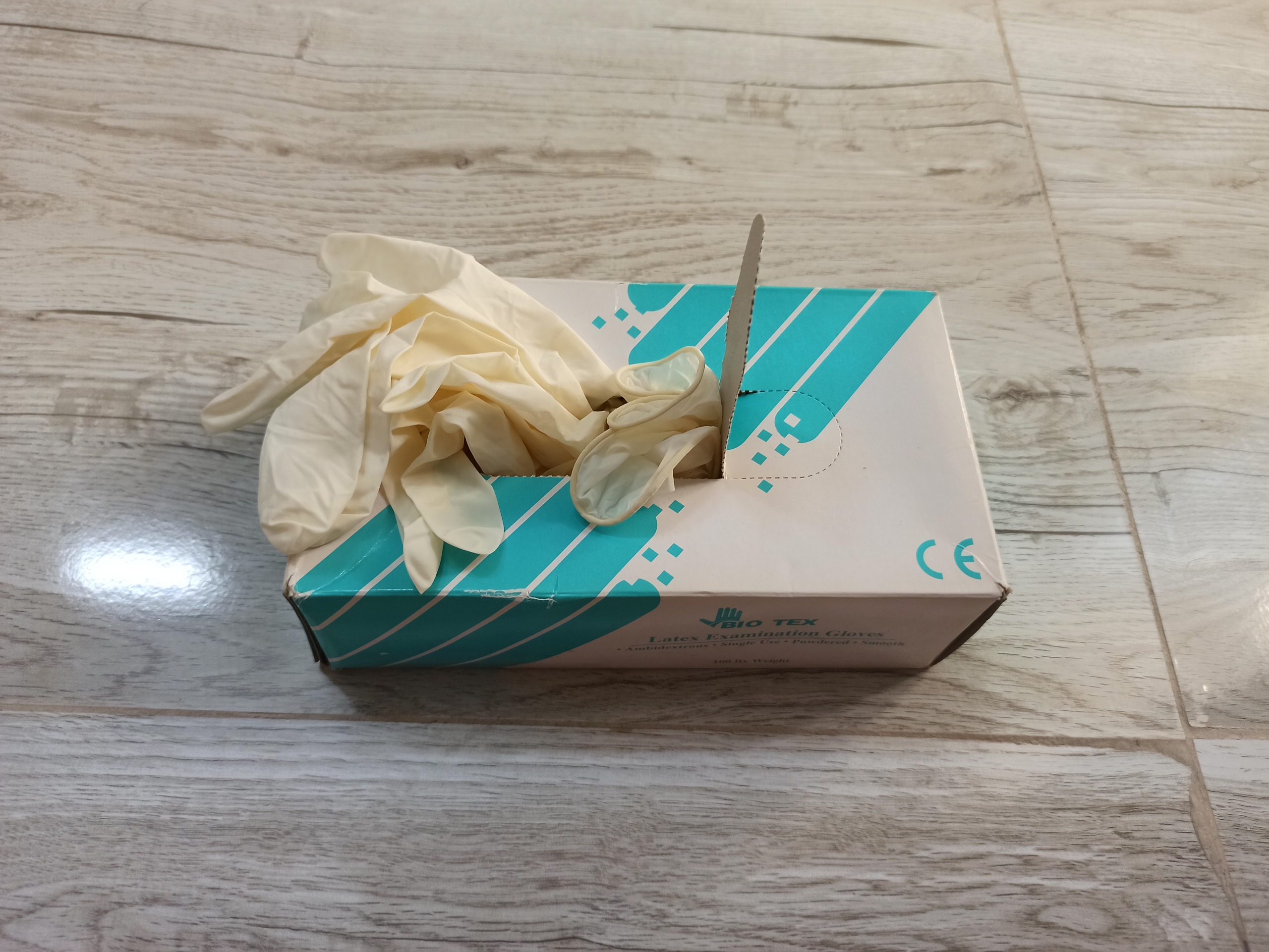 دستکش لاتکس پودری