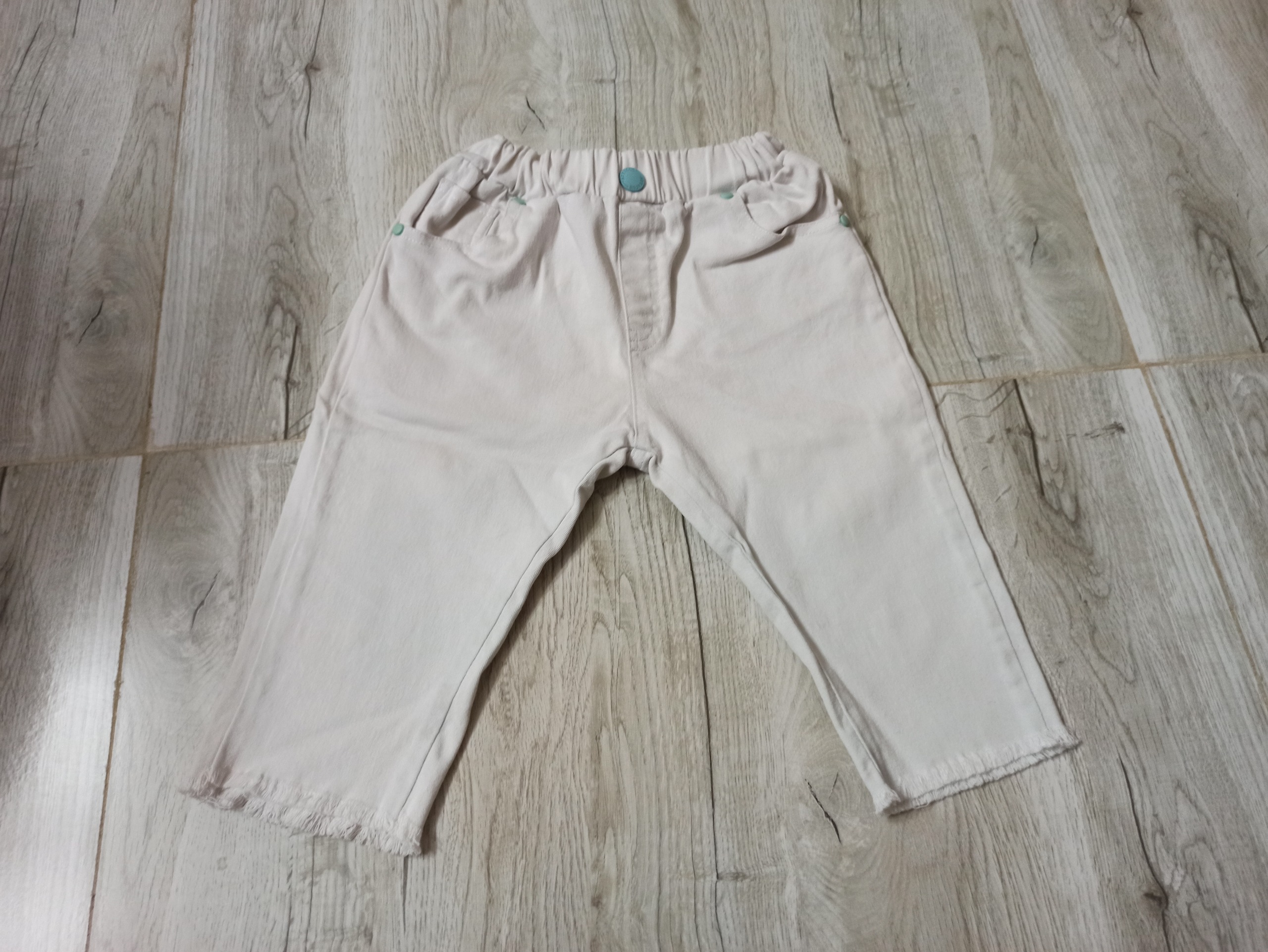 شلوارک جین بچگانه