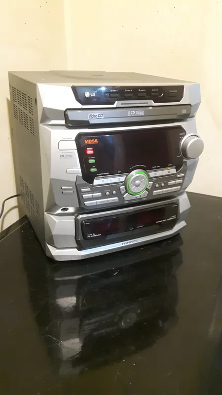 ظبطcdاستریو هیولاLG مدلFFH 5500بدون باندتوضیح دارد