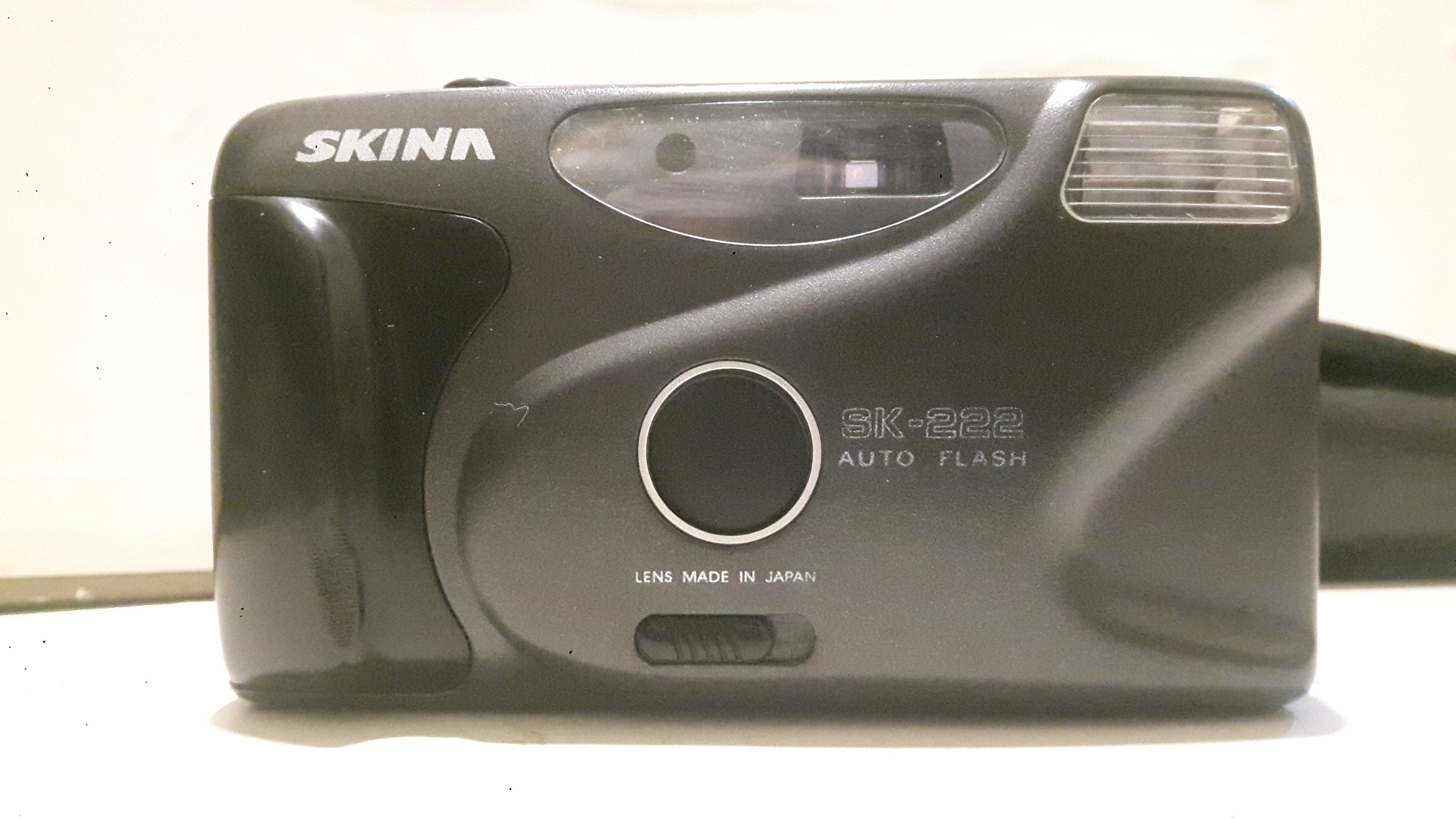 دوربین عکاسی اتومات SKINA مدل SK_222 توضیح دارد