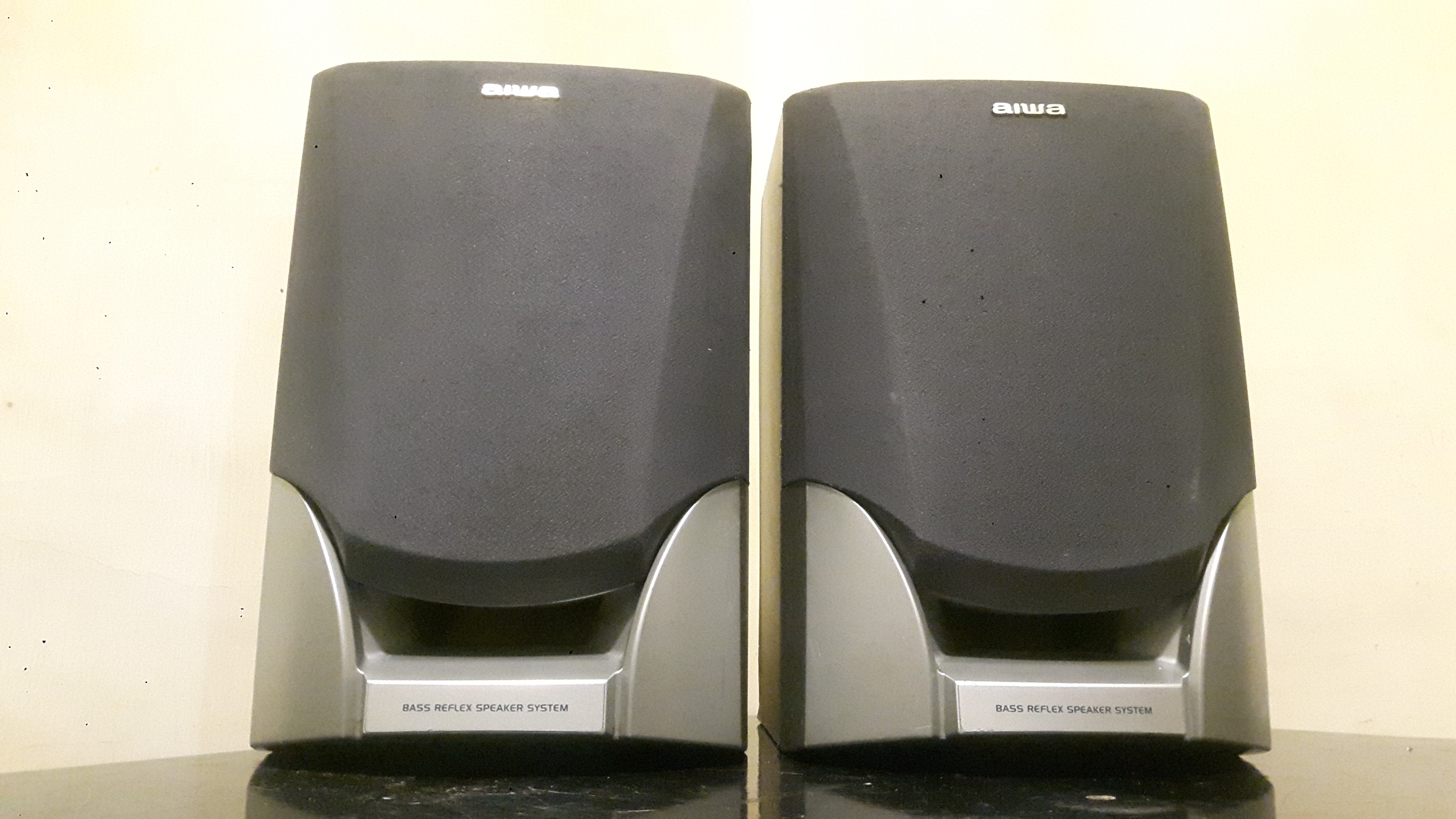 باکس چوبی خالی بلندگو aiwa مدل SX_NS115توضیح دارد