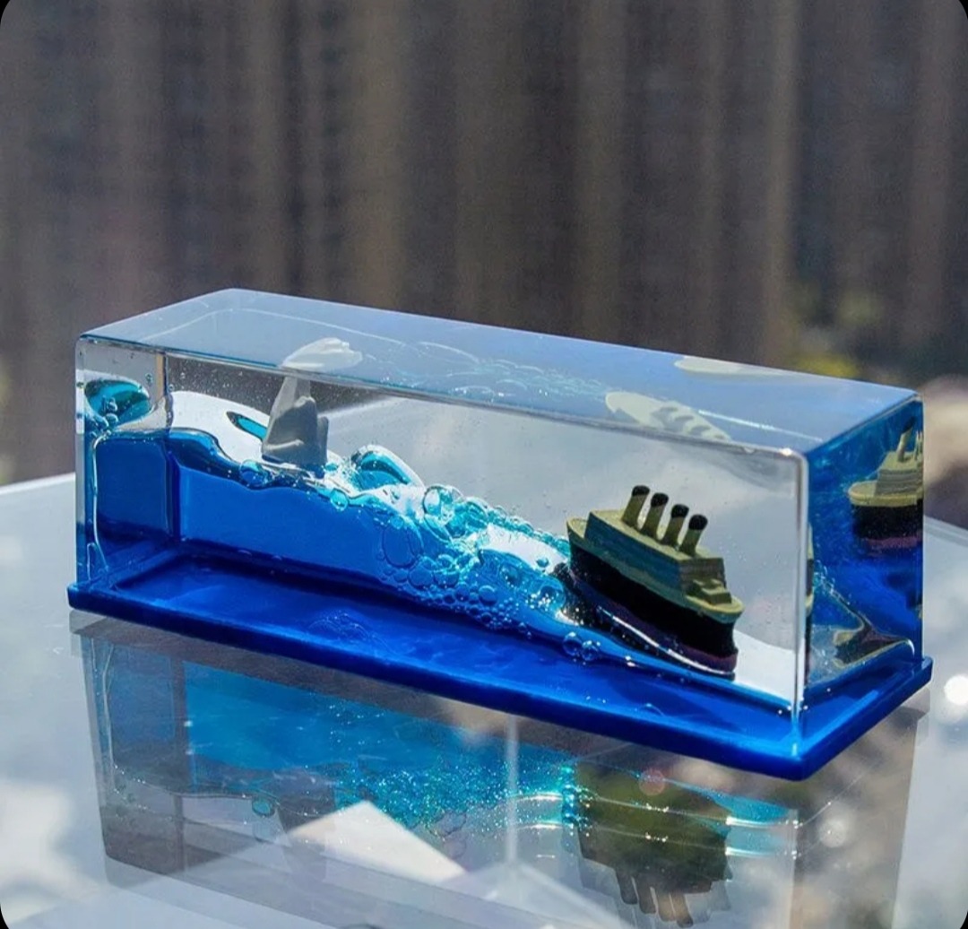 کشتی معلق غرق نشو