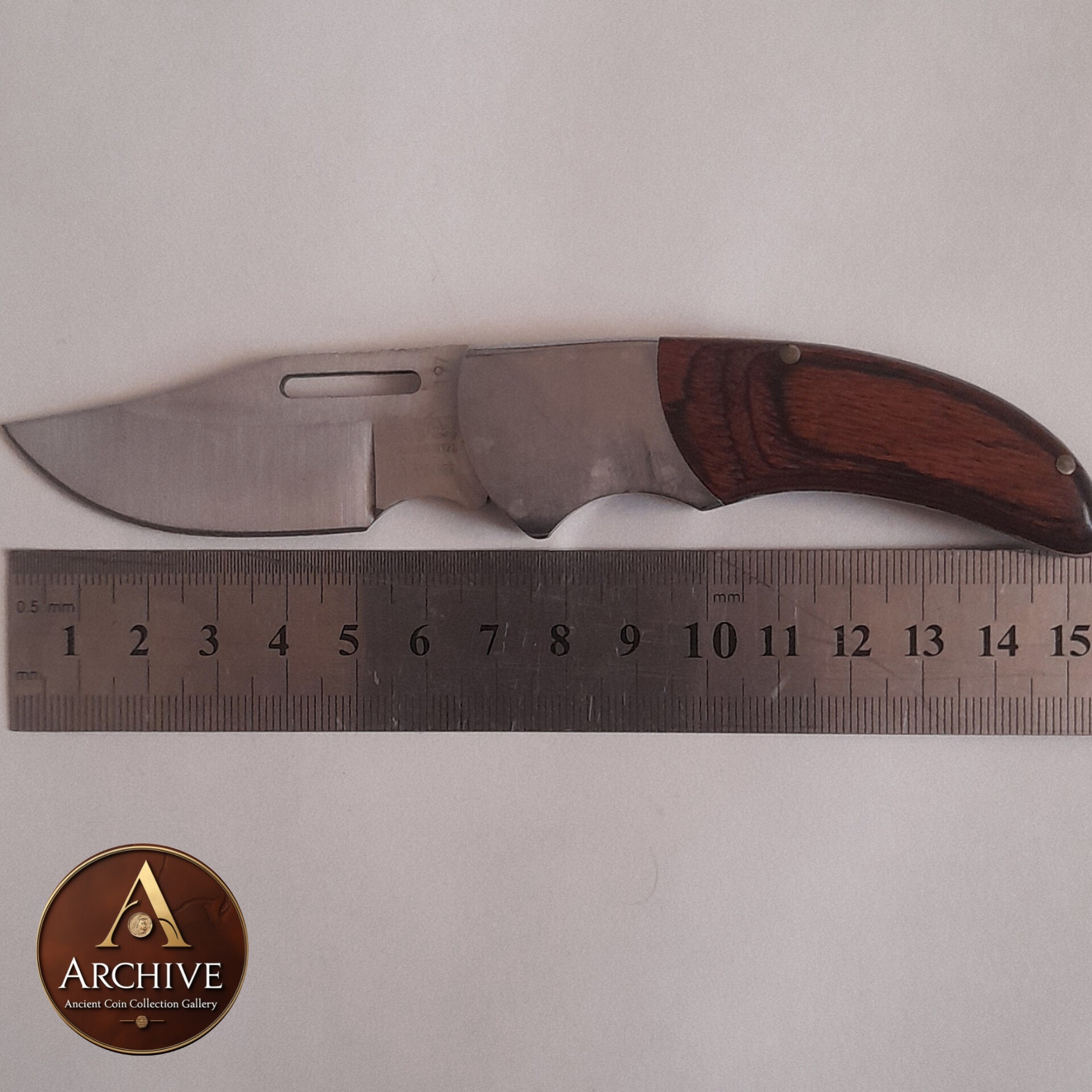چاقو شکاری آمریکایی SABER