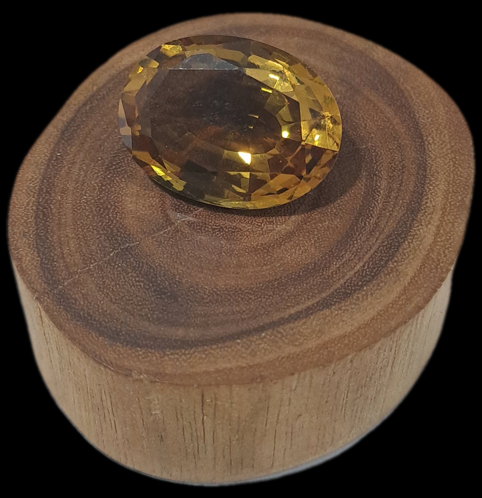 الکساندریت 7 رنگ درشت درجه یک-ک1535