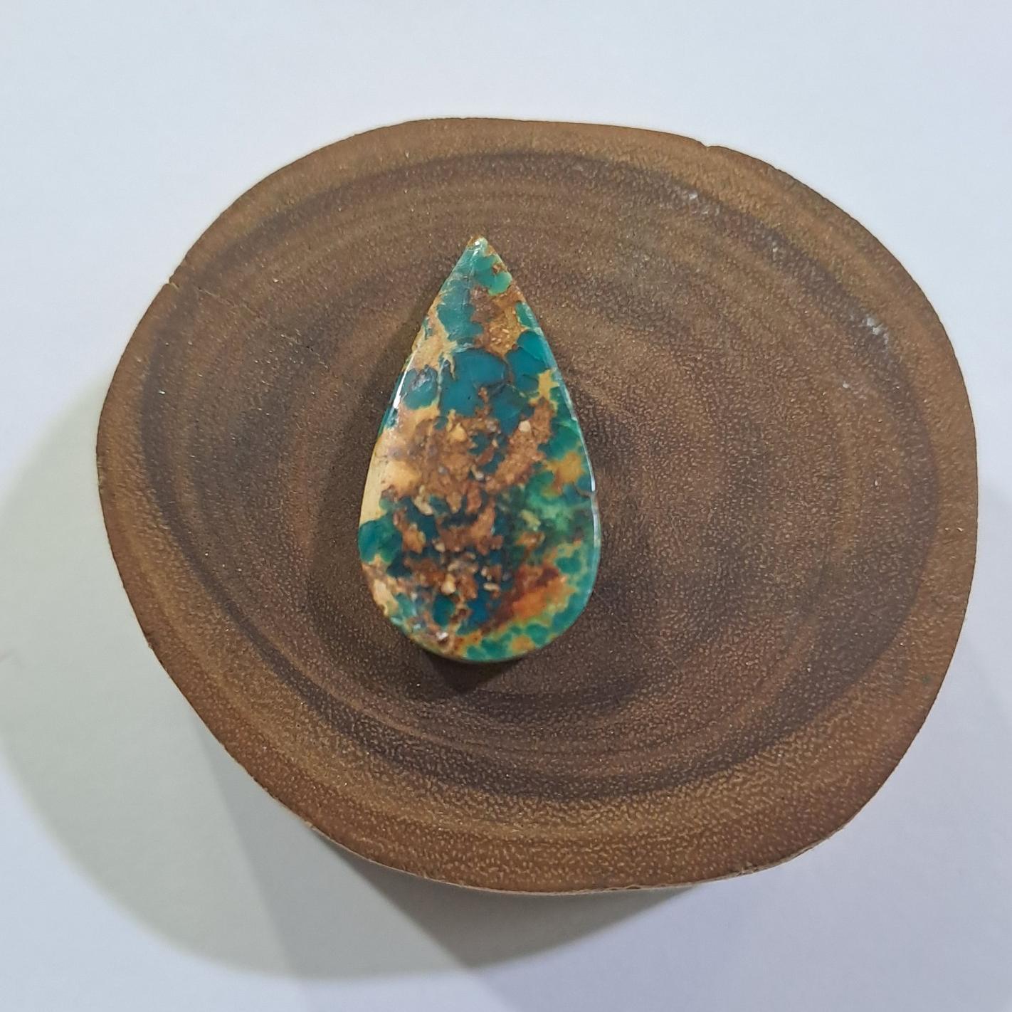 فیروزه اصل نیشابور