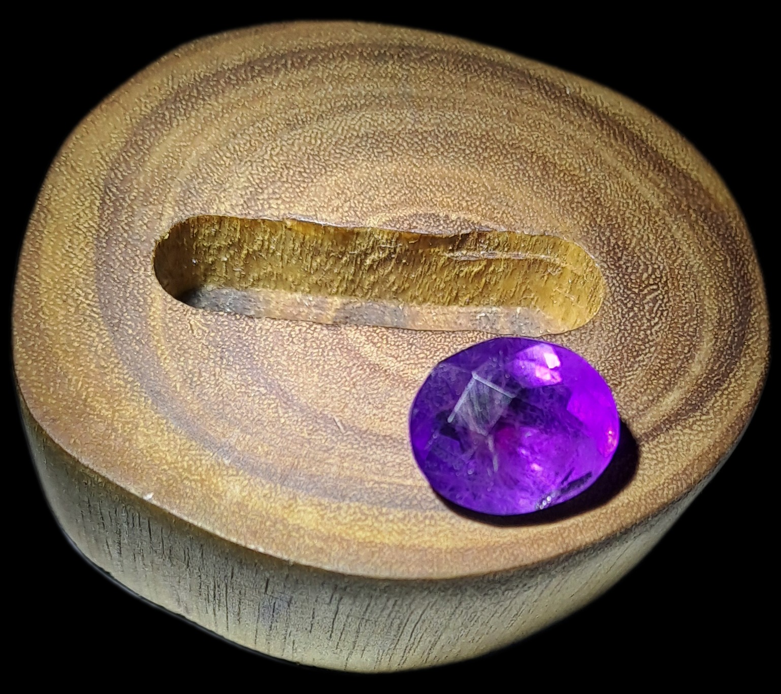 آمیتیست برزیل تراش جواهر-کد 1674