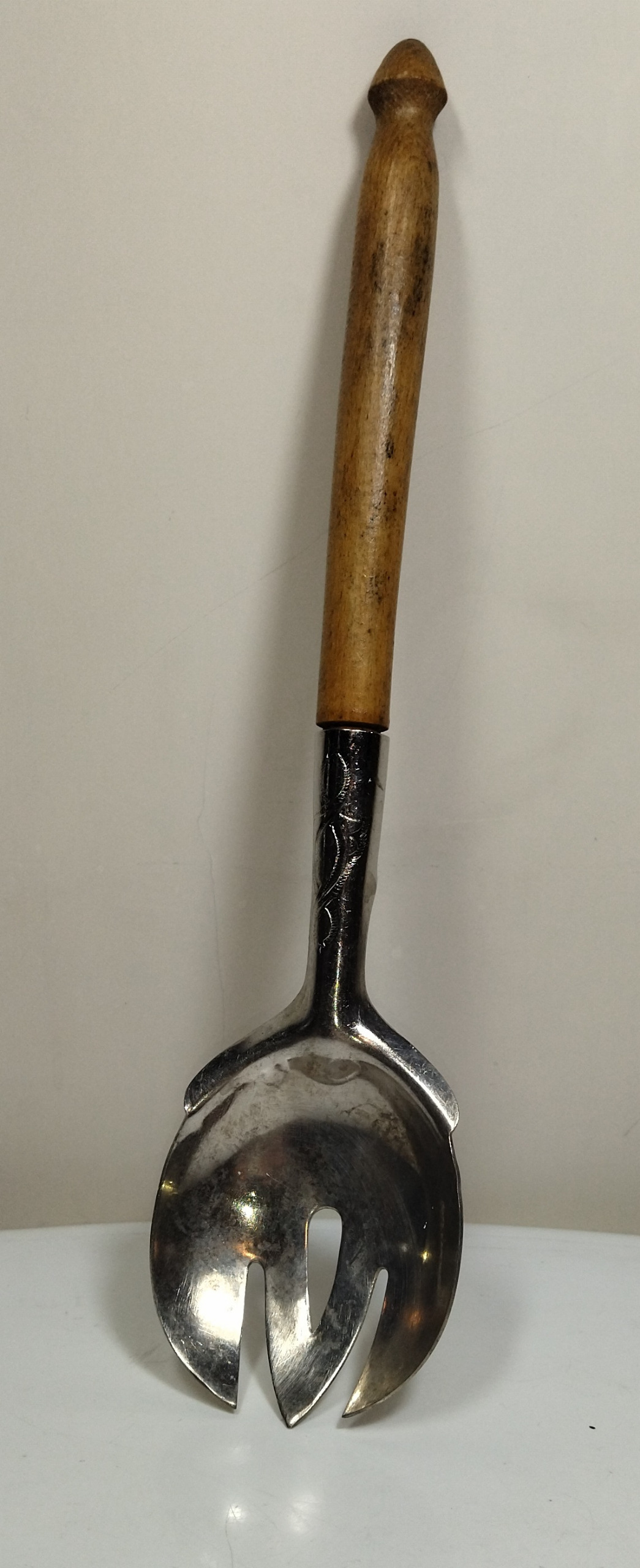 ملاقه دسته چوبی قدیمی کد M-158