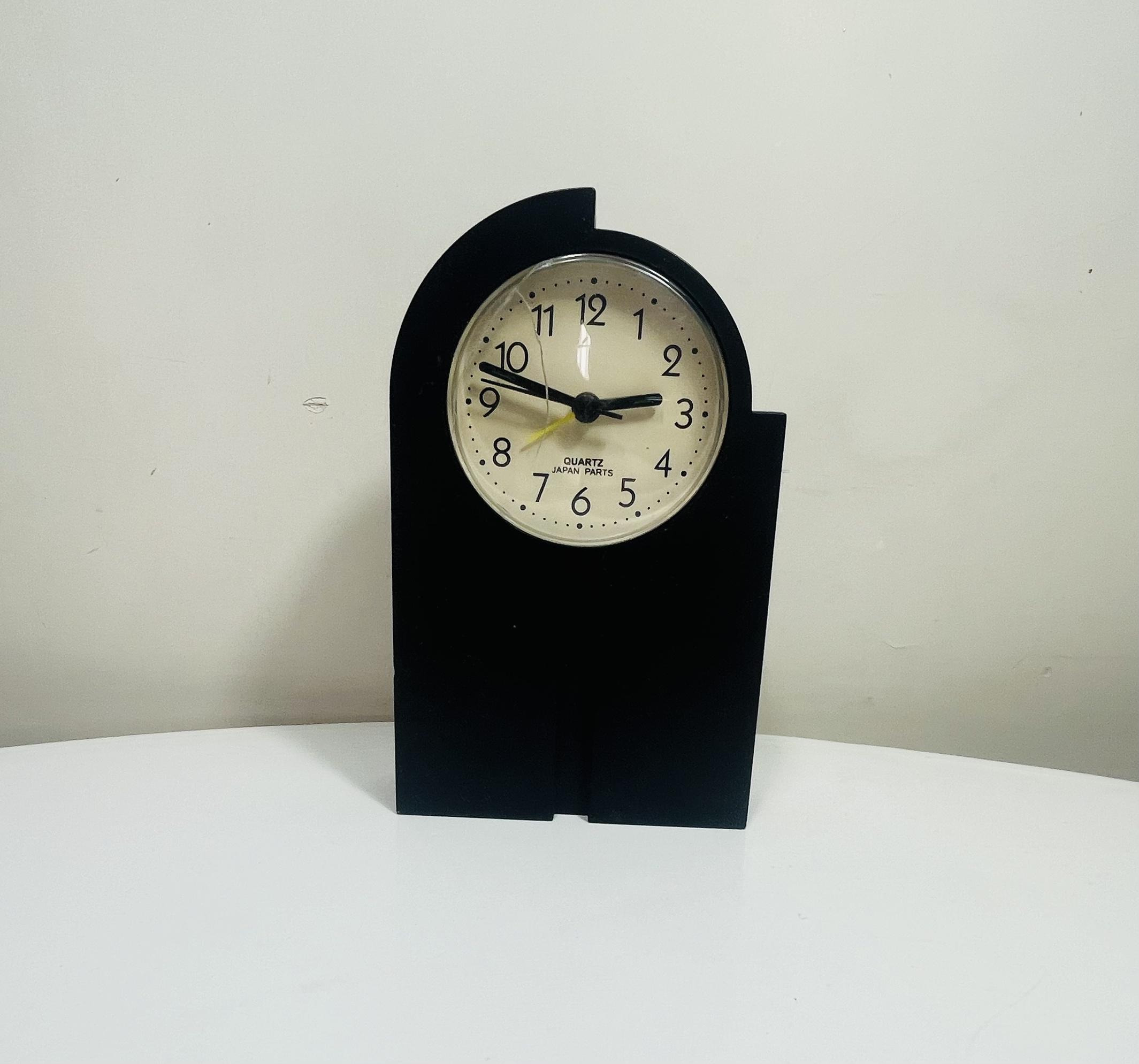 ساعت عقربه ای زنگ دار رومیزی کد U-33