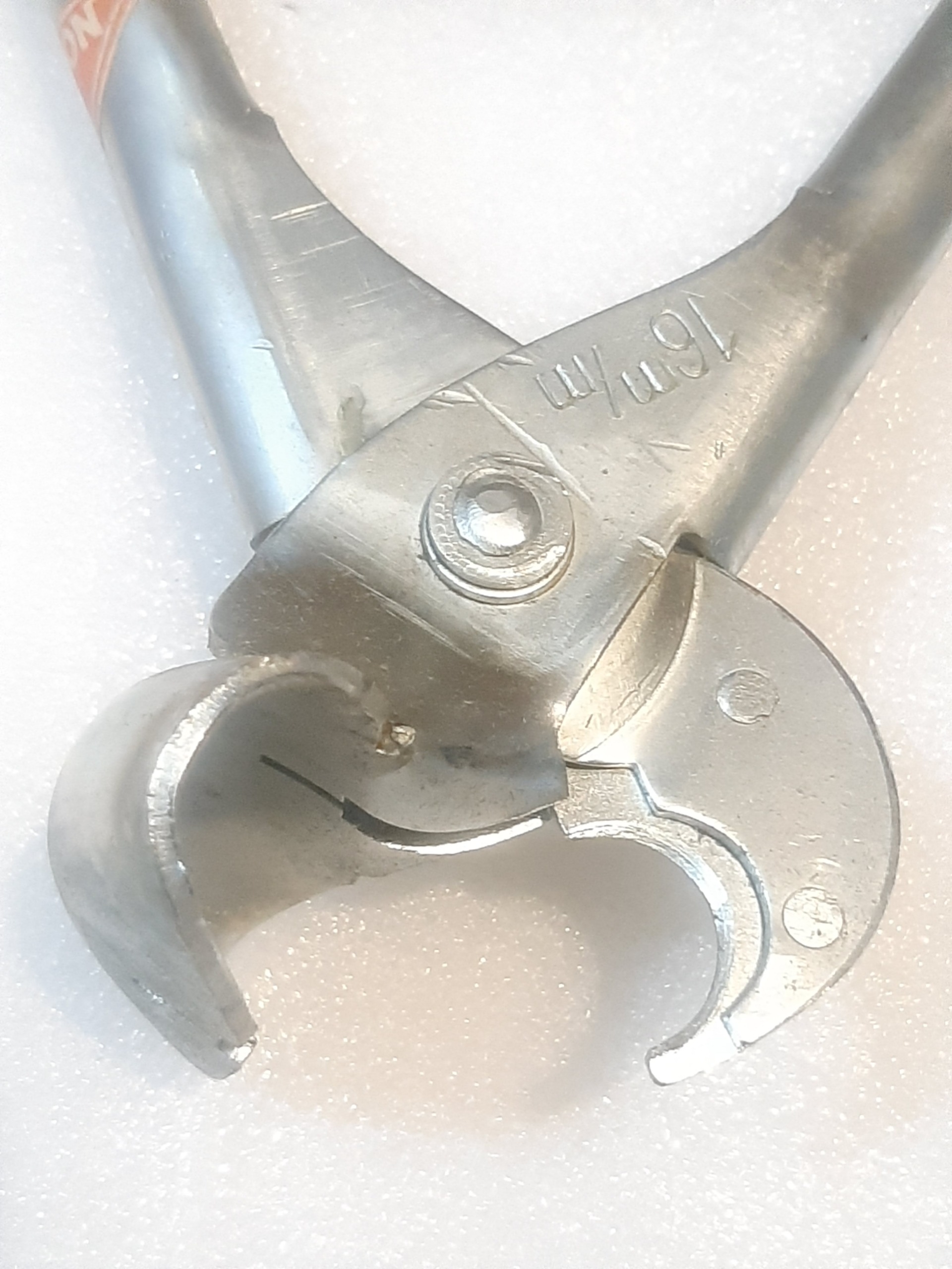 انبر نوک طوطی سایز 16 آلمان NOVA