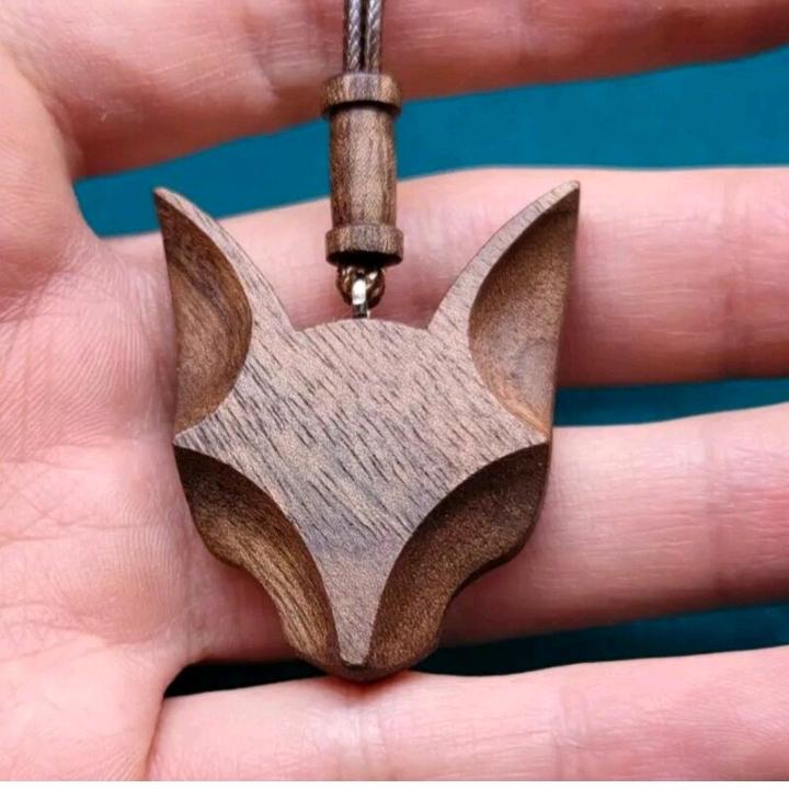 گردنبند چوبی گربه وحشی با چوب گردو