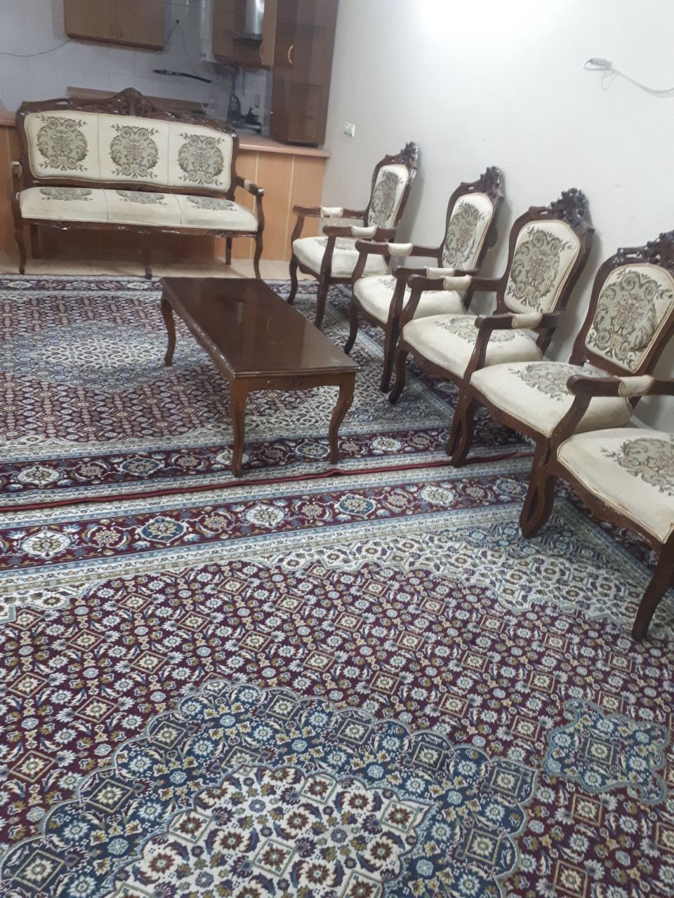 مبل سلطنتی چوب گردو