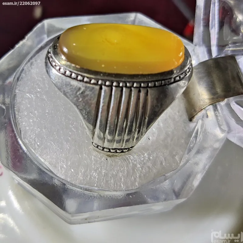 انگشتر قدیمی نقره با عقیق یمنی زرد با اصالت