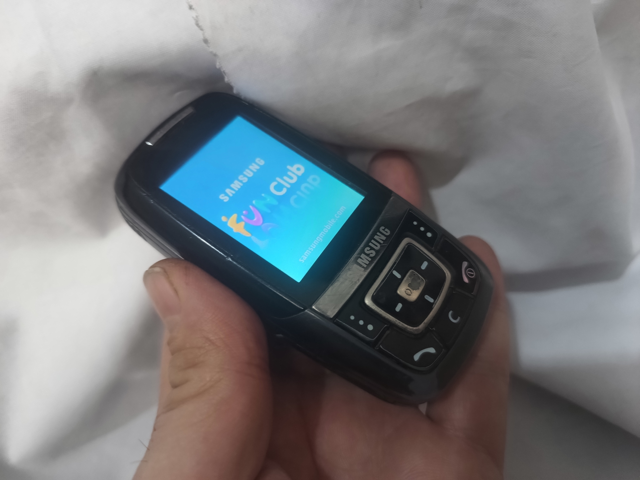 قدیمی کشویی سامسونگ Samsung D600