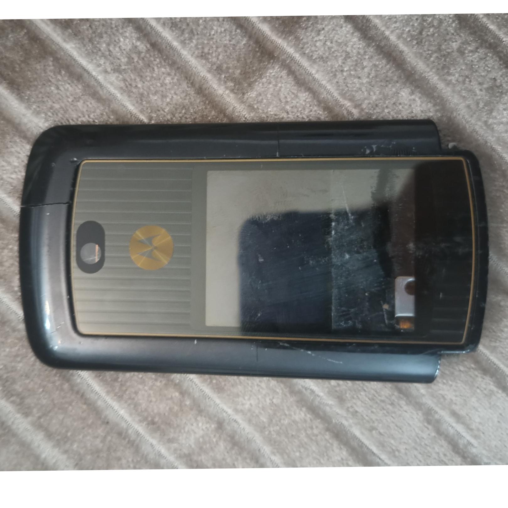 هر دو ال سی دی موتورولا lcd Motorola V8