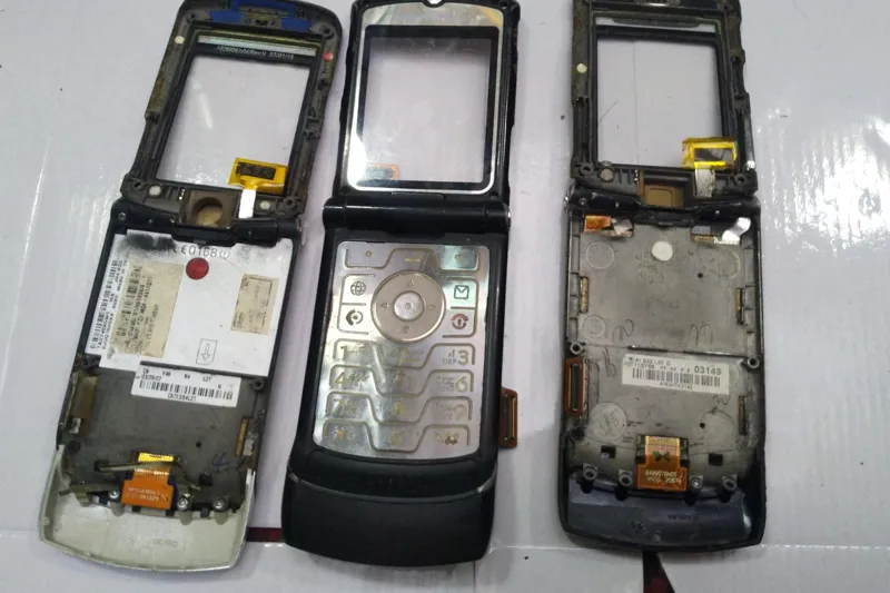 تنه و فلت موتورولا Motorola V3