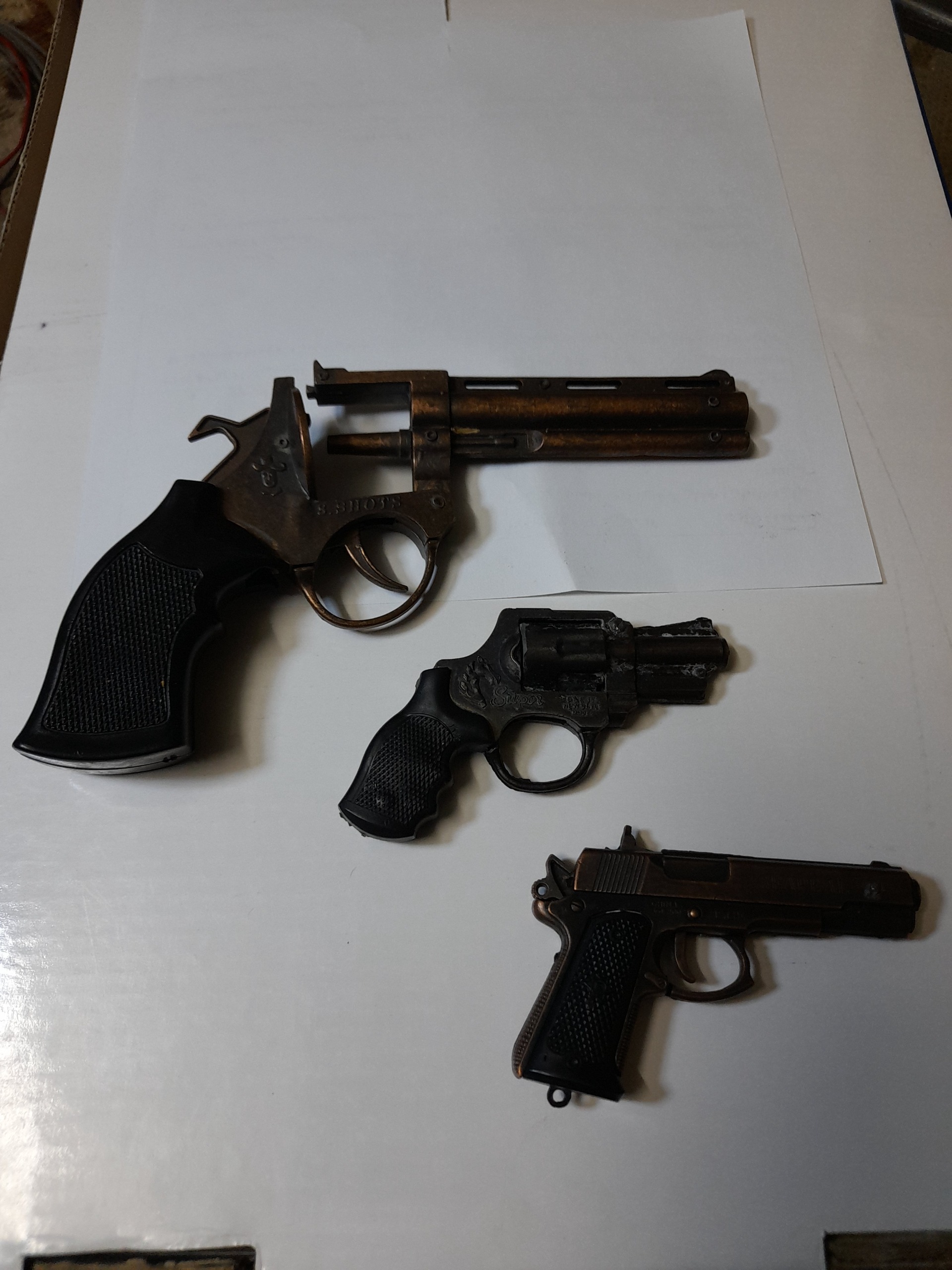 سه تفنگ زیبا