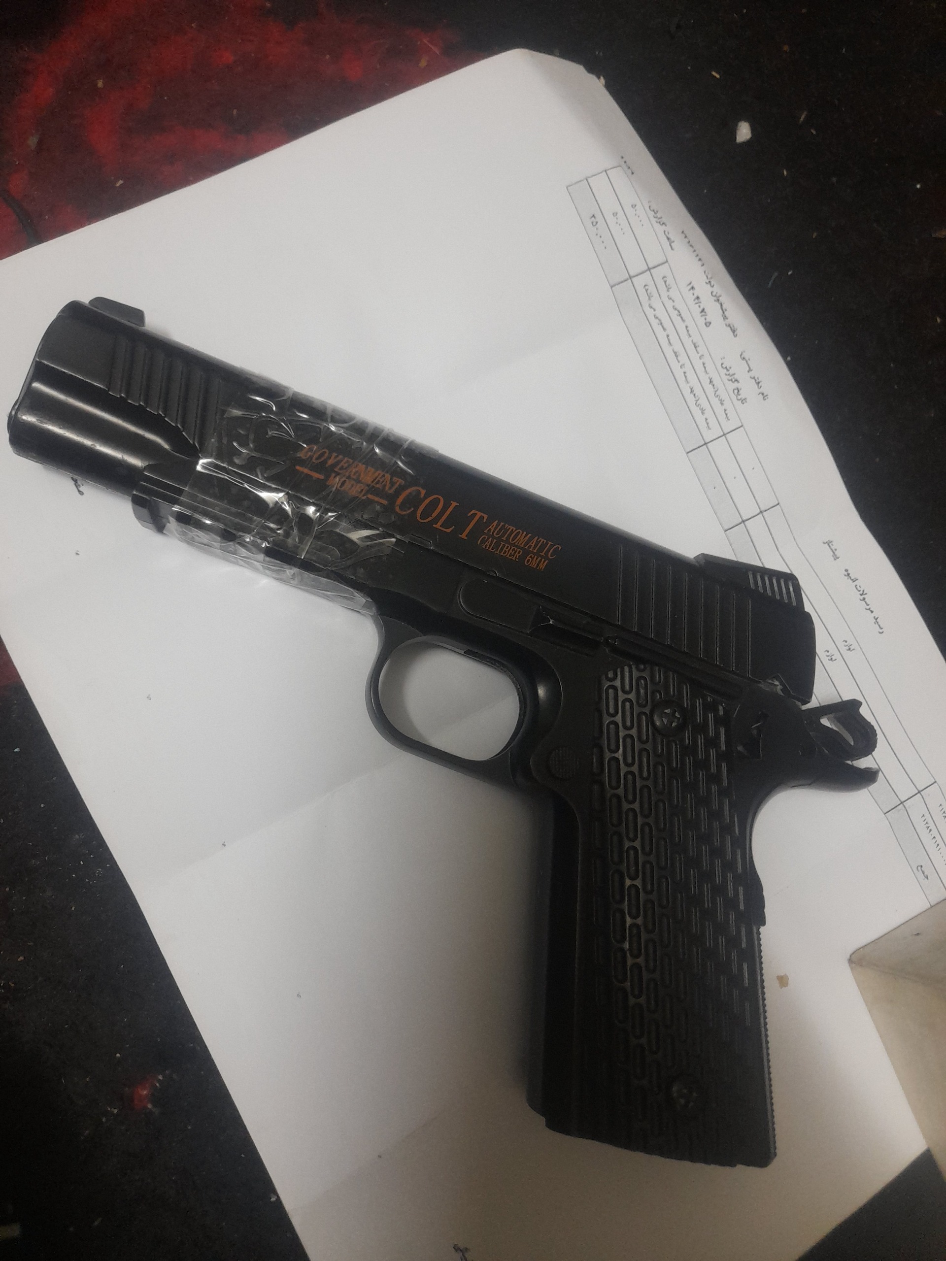 کلت فلزی ترقه ای