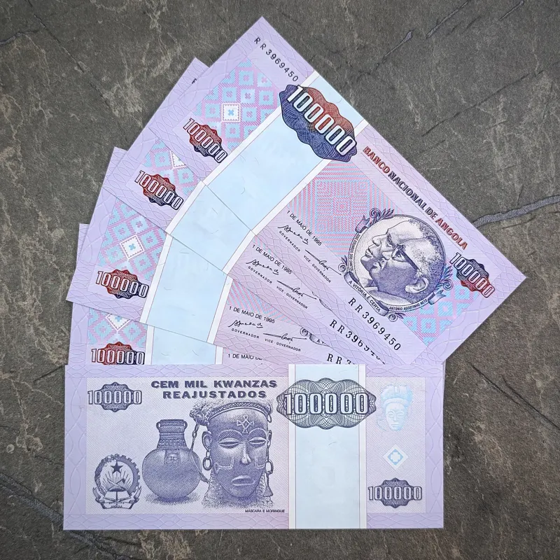 یکصد هزار کوانزا آنگولا