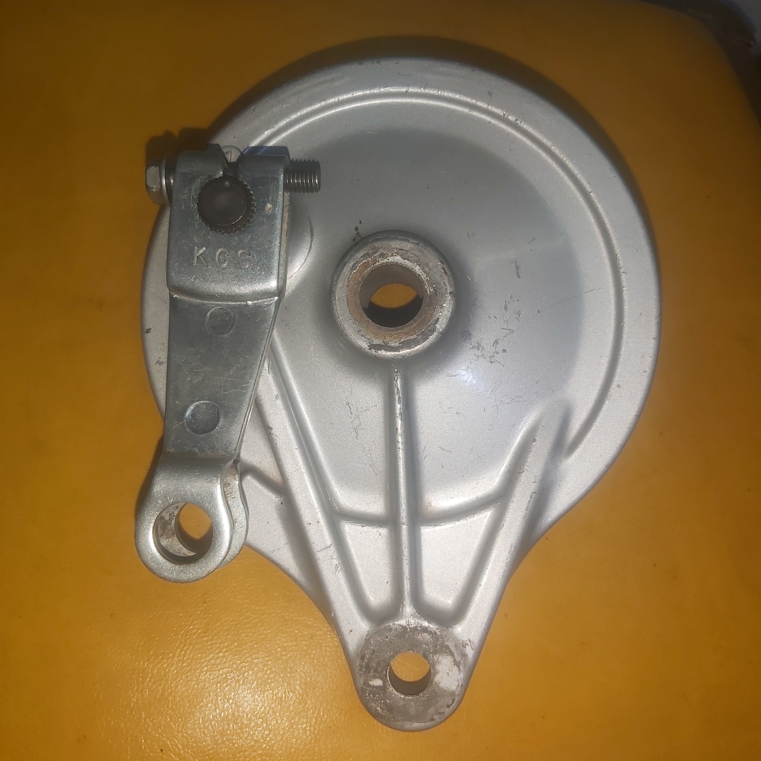 درب لنت عقب فابریک هونداcdi125ژاپن