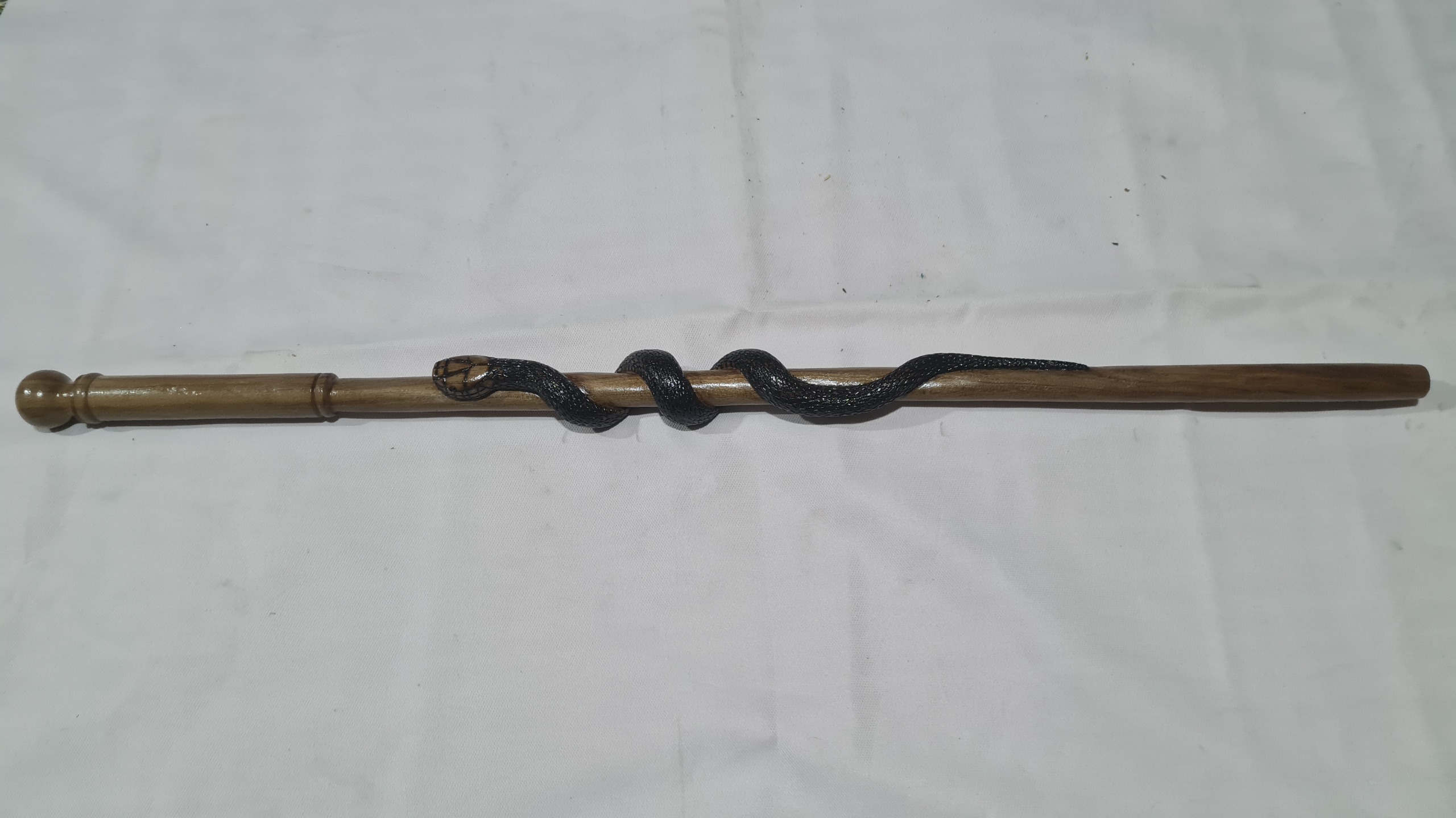 عصا چوبی طرح مار