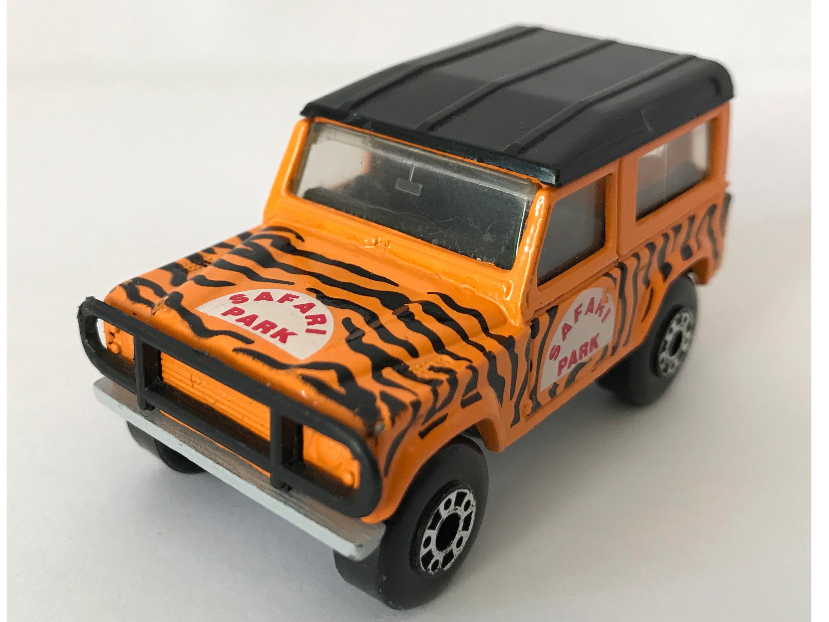 ماشین قدیمی لندرور مچ باکس matchbox