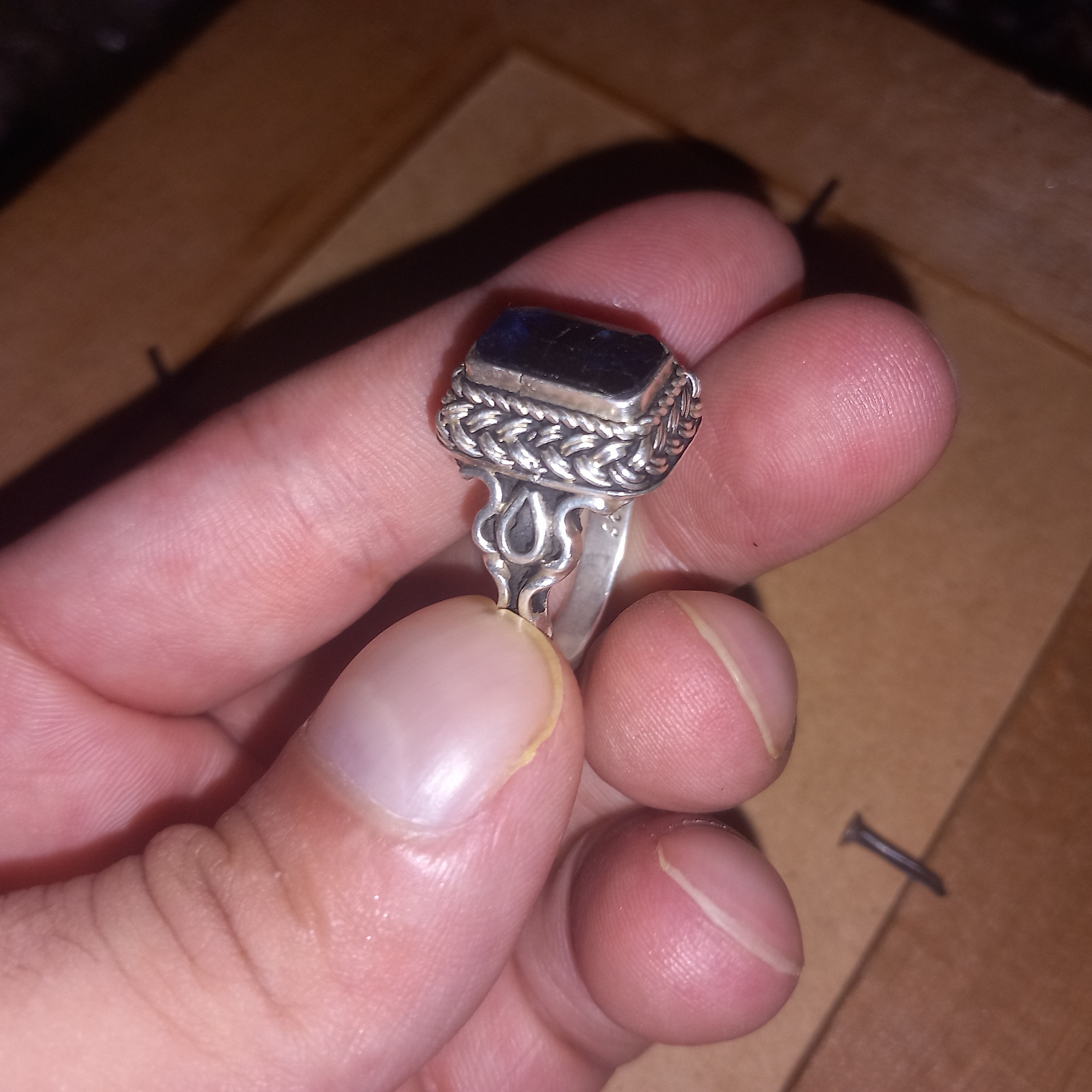 رکاب دستساز فوق العاده با سنگ یاقوت کبود_11گرم