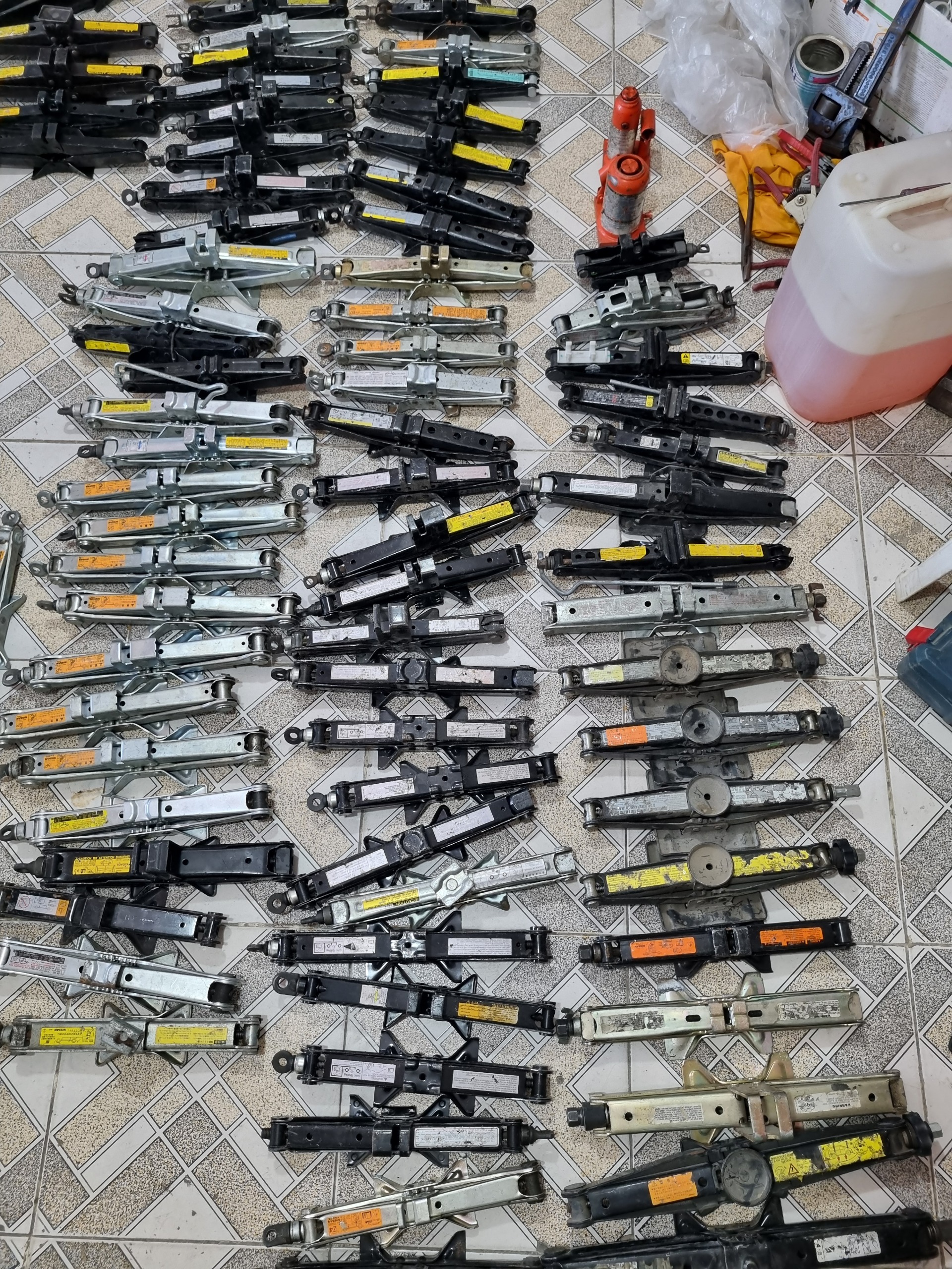 جک ژاپنی تویوتا بنز المانی هیوندای کره توضیحات