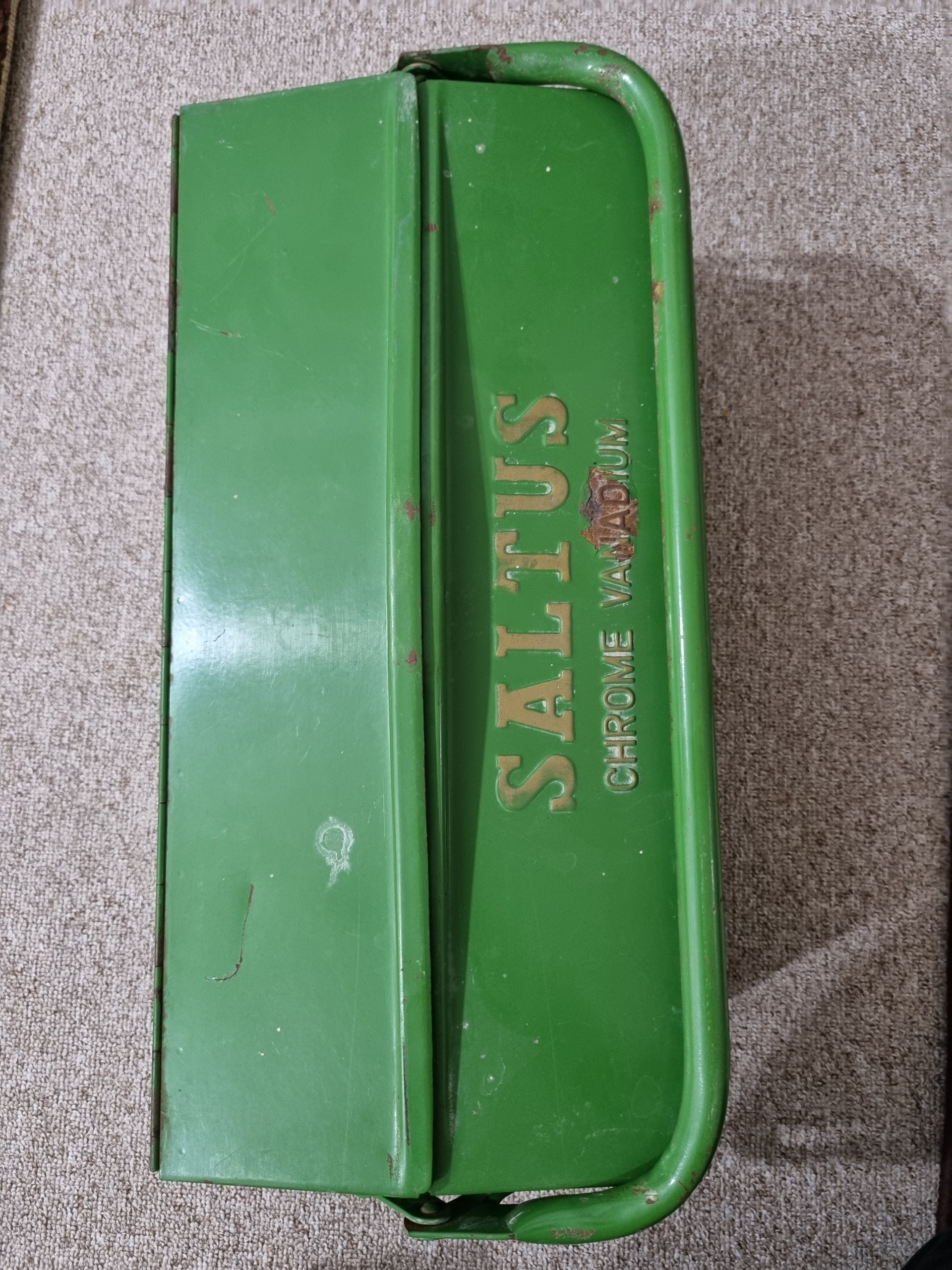 جعبه ابزار سالتوس المانی توضیحات