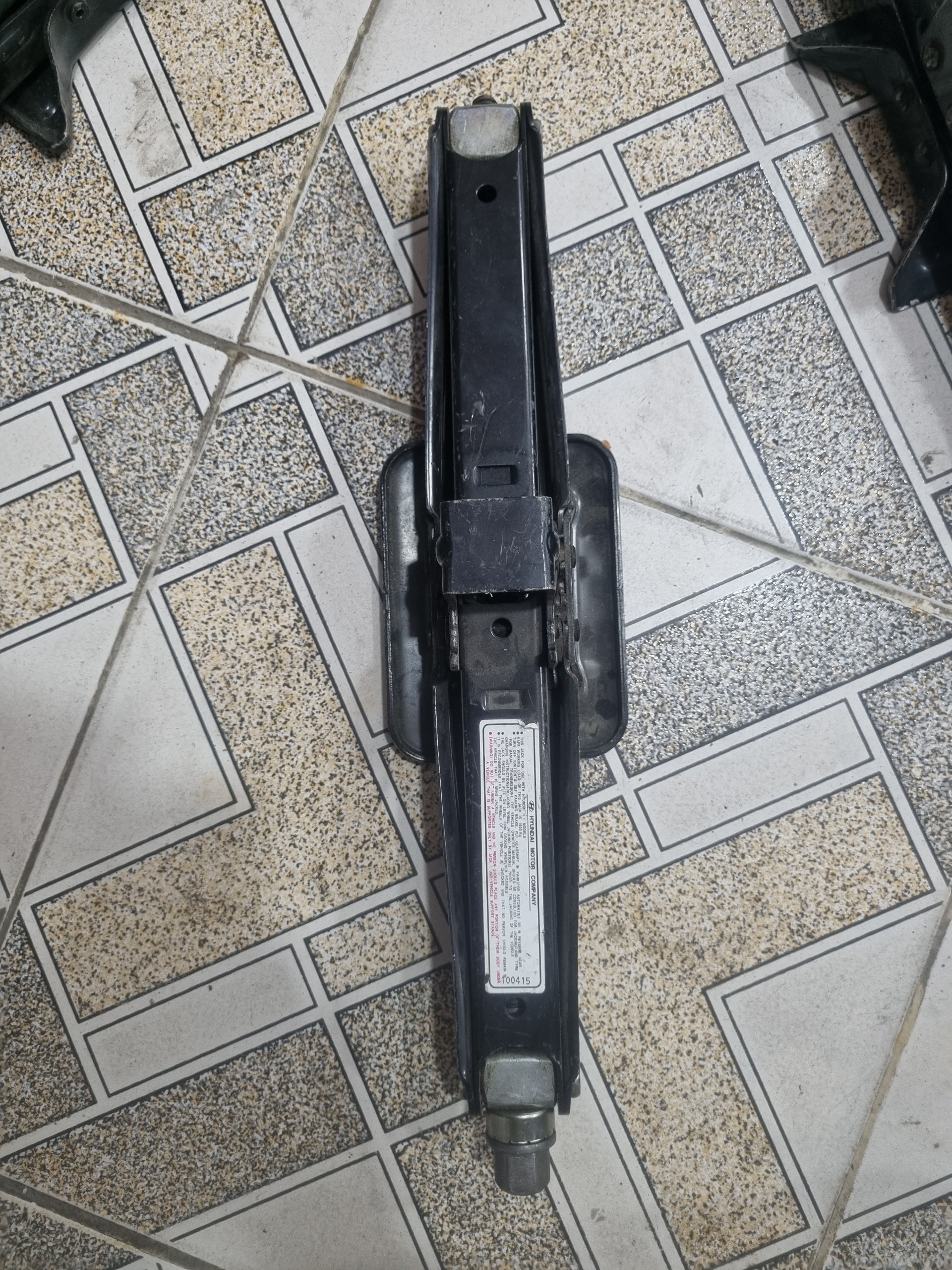 جک هیوندا استوک مدل  H1ظرفیت 1500کیلو